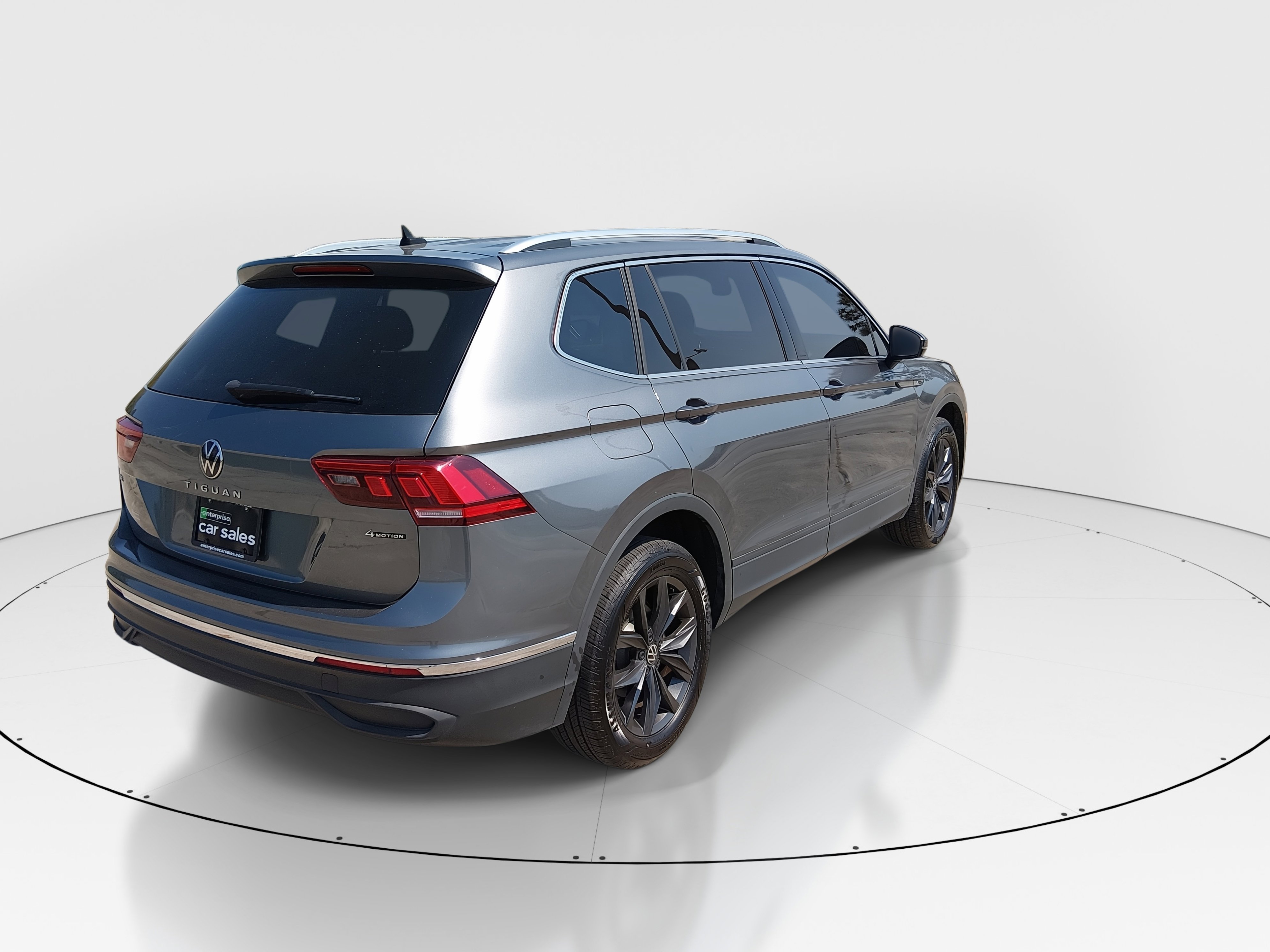 2023 Volkswagen Tiguan SE - Photo 7