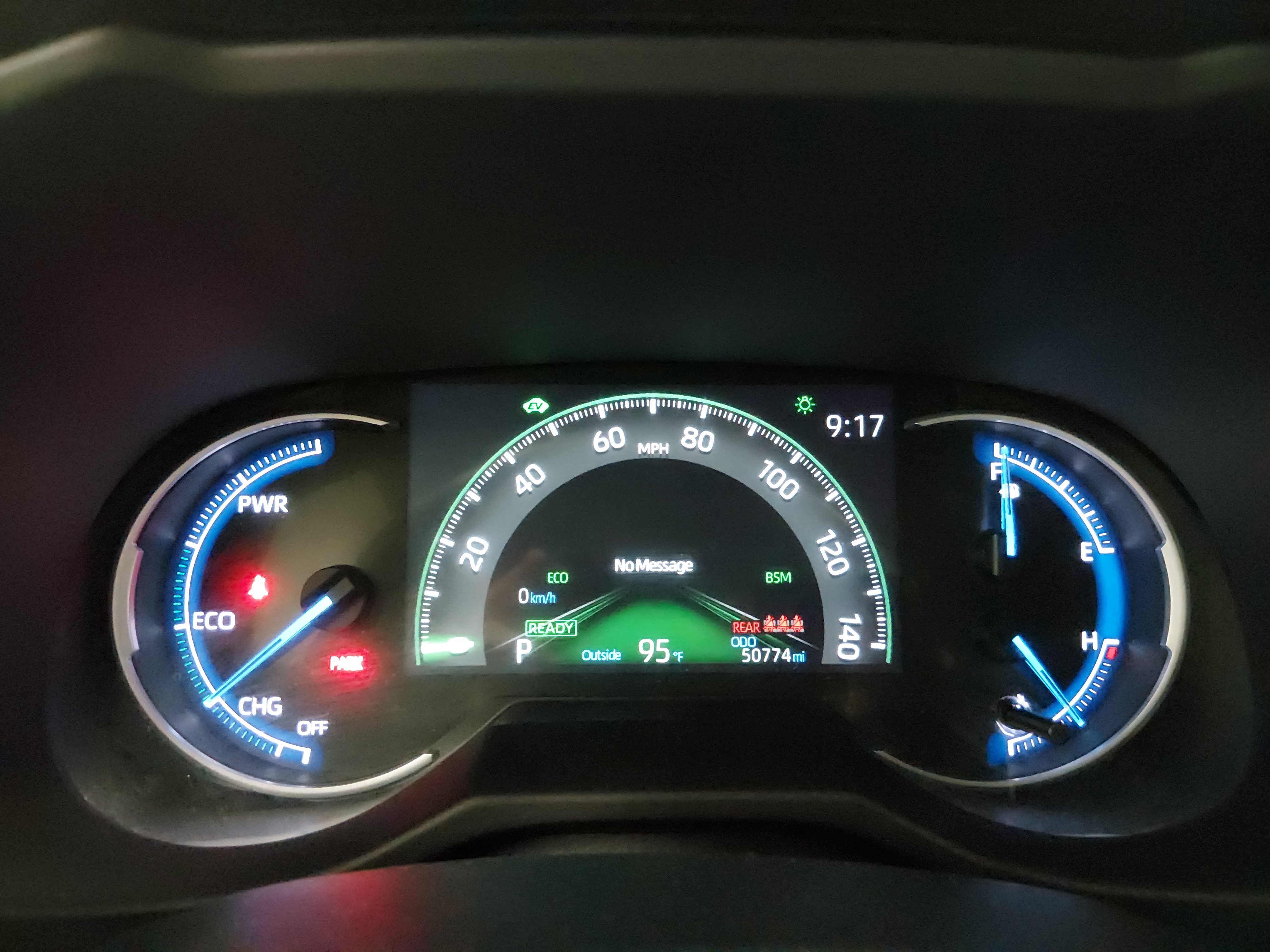 2024 Toyota RAV4 XLE - Photo 14
