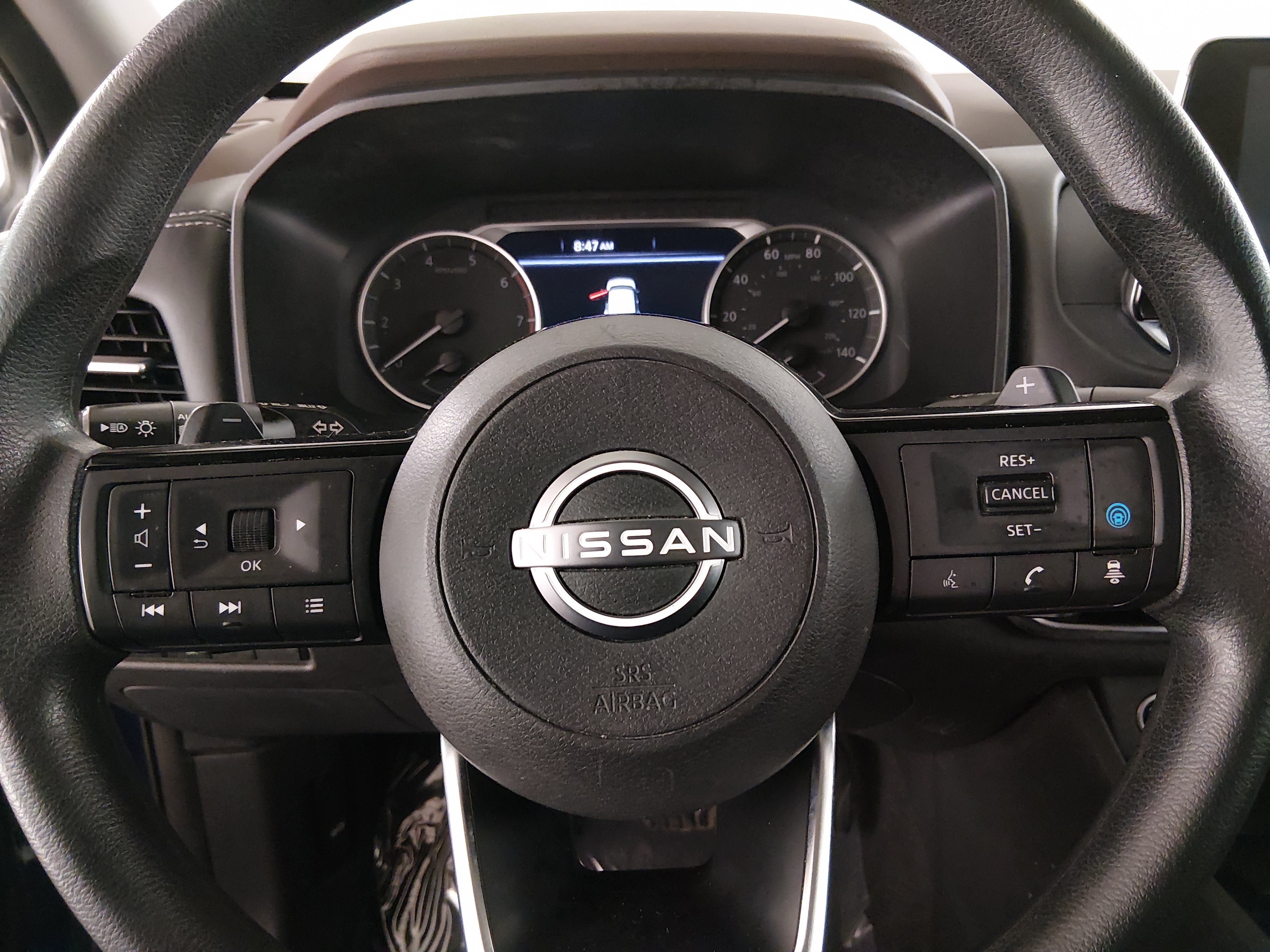 2023 Nissan Rogue SV - Photo 12