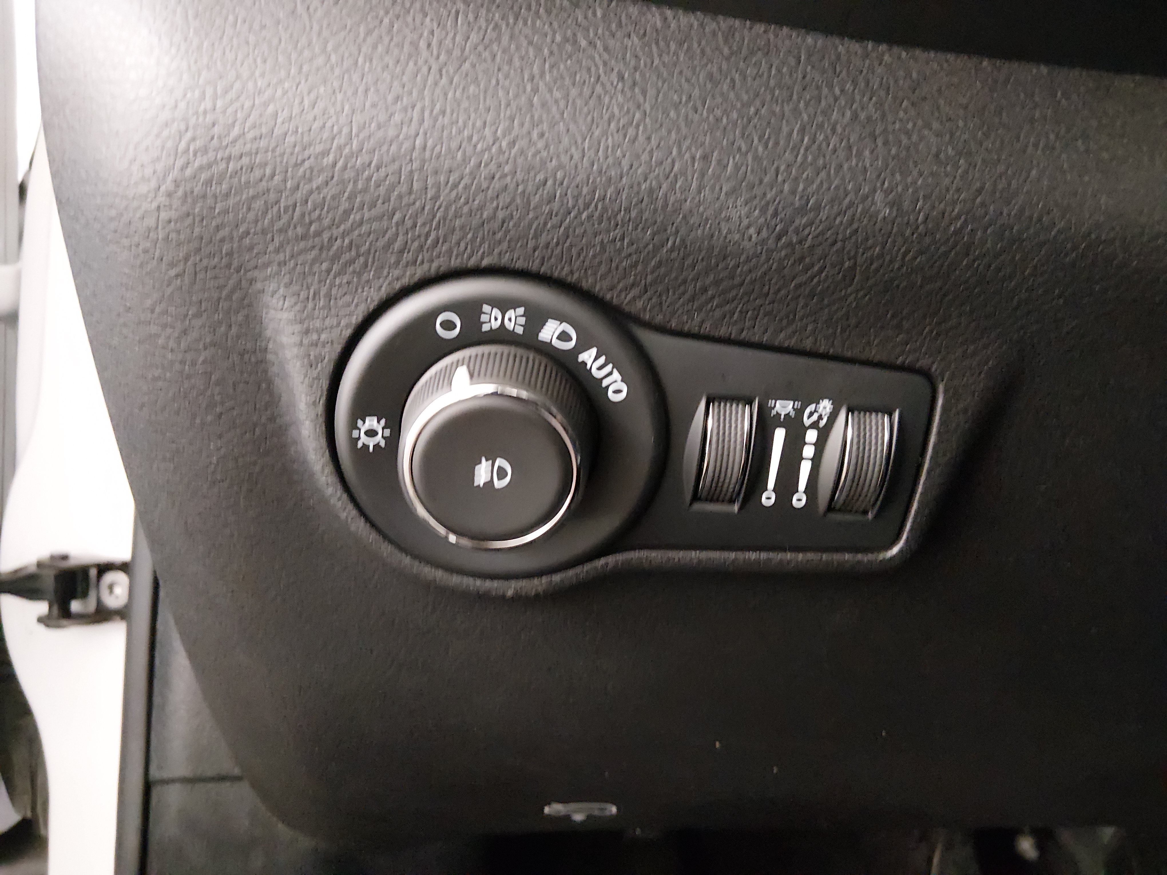 2025 Jeep Compass Limited - Photo 13