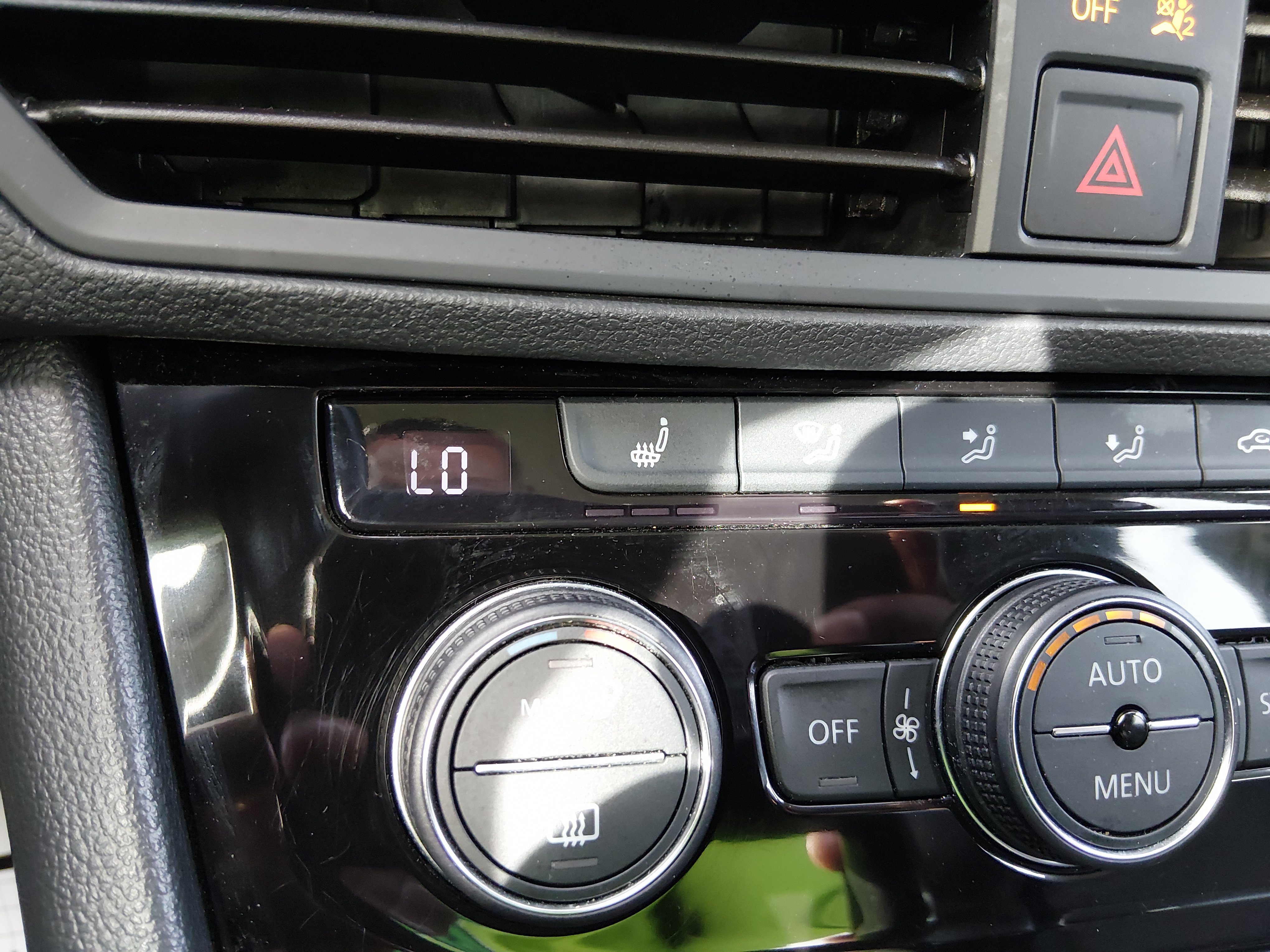2024 Volkswagen Jetta SE - Photo 17