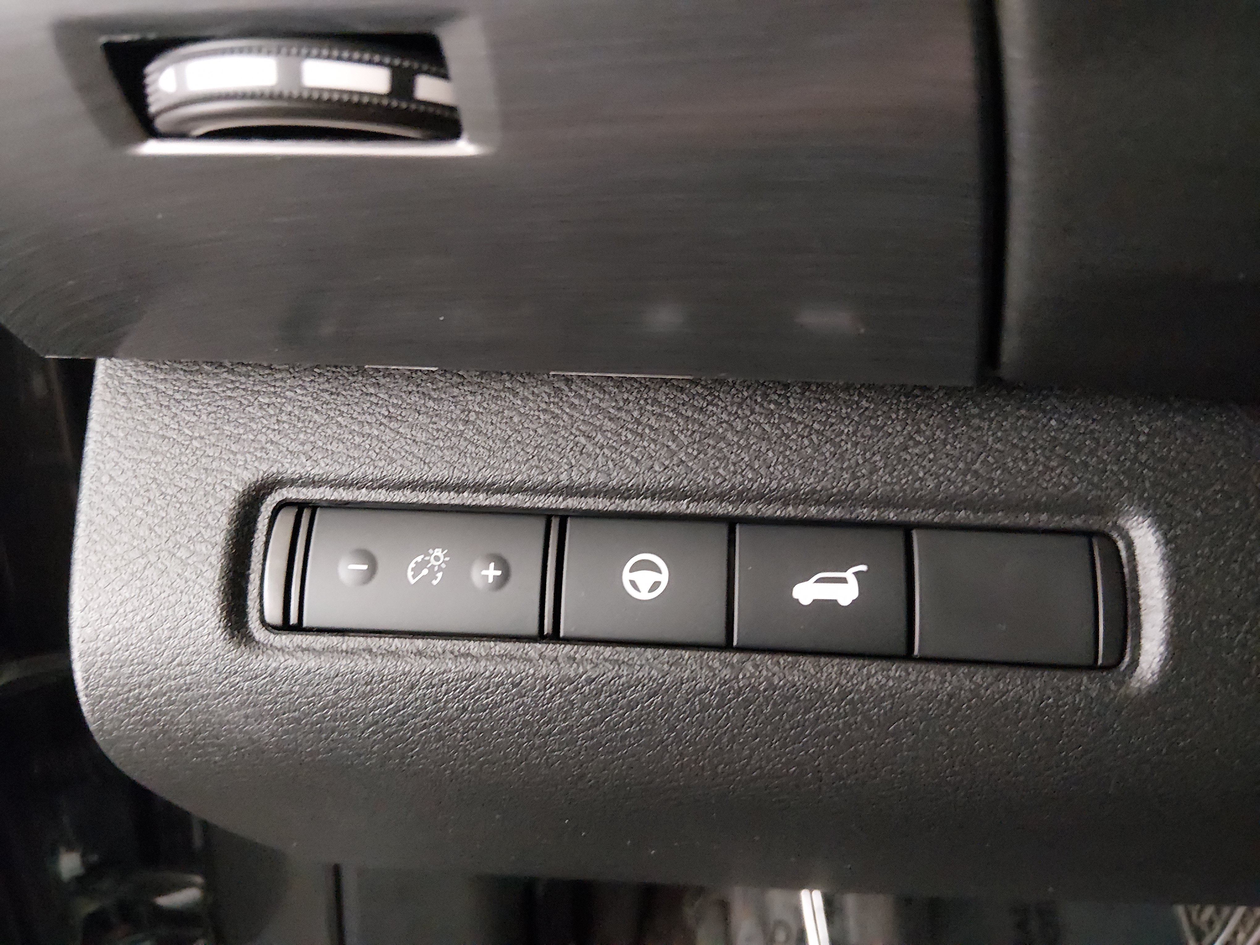 2024 Nissan Pathfinder SL - Photo 13