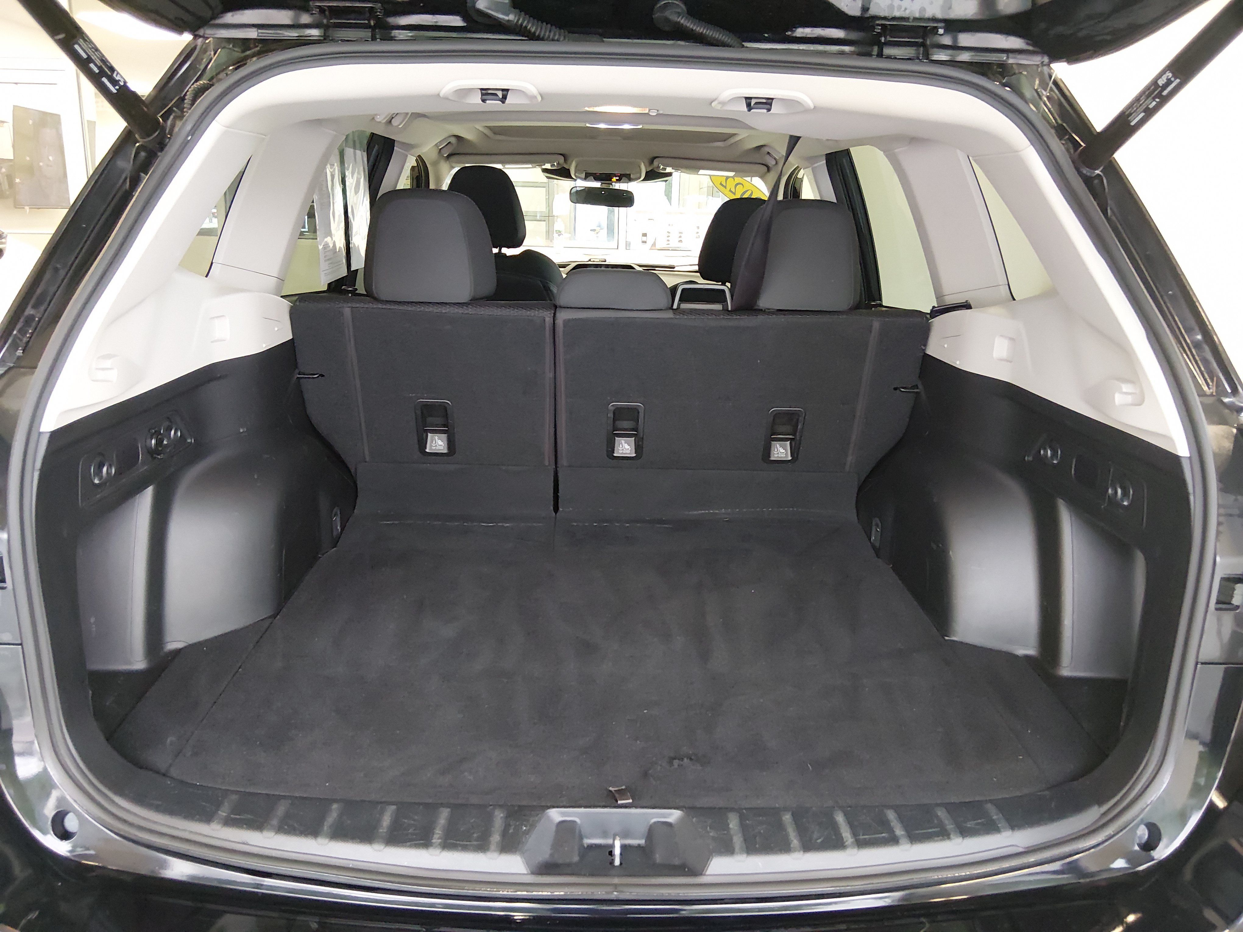 2022 Subaru Forester Premium - Photo 11