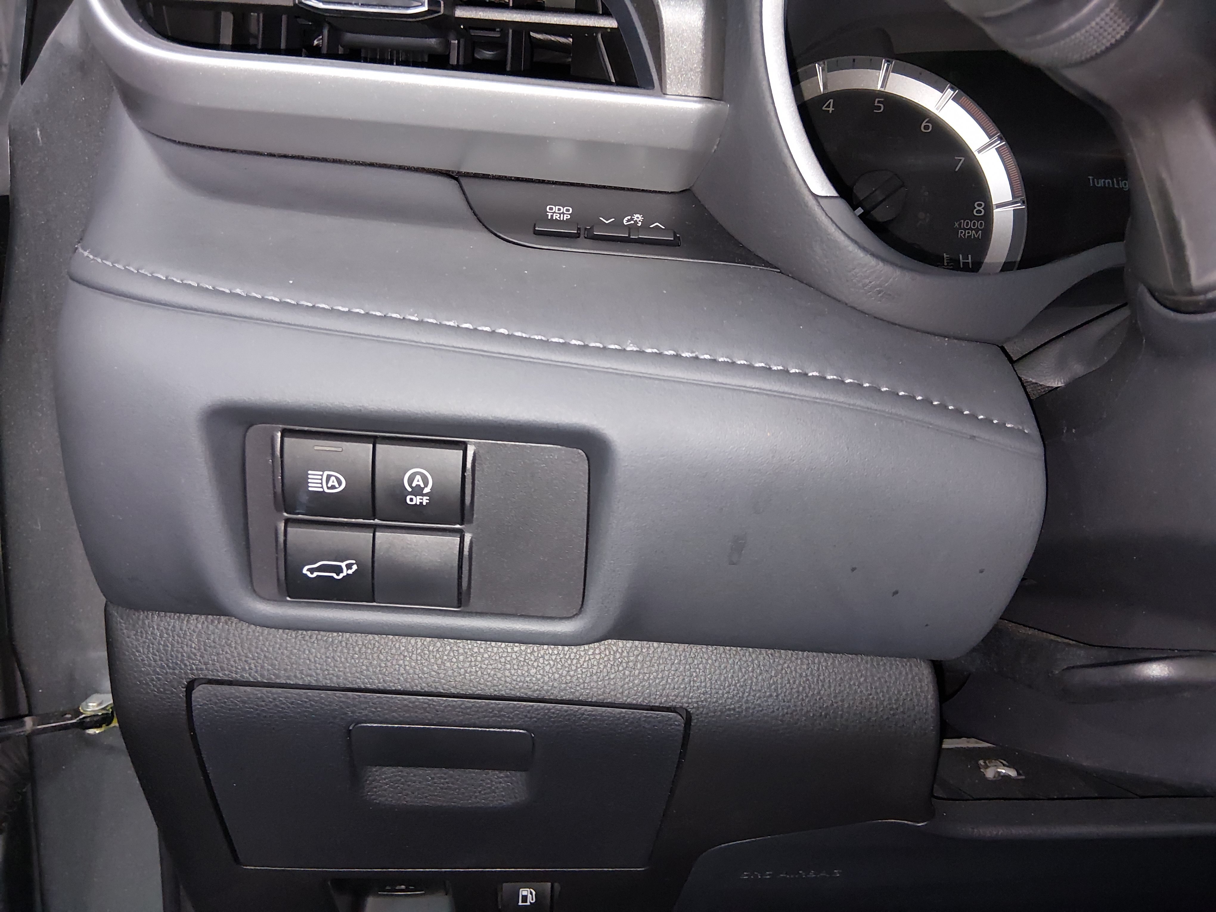 2025 Toyota Highlander XLE - Photo 13