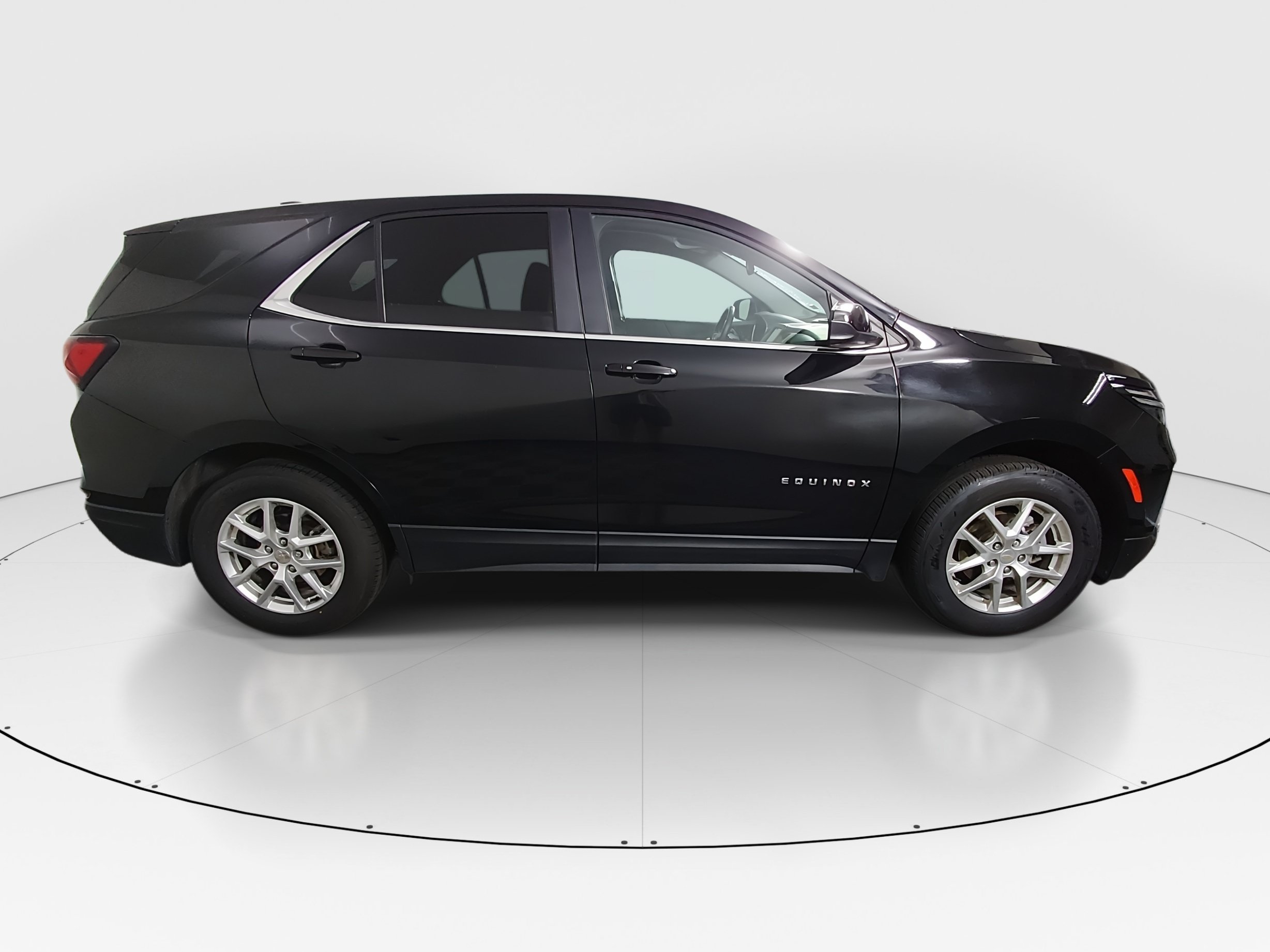 2024 Chevrolet Equinox LT - Photo 8