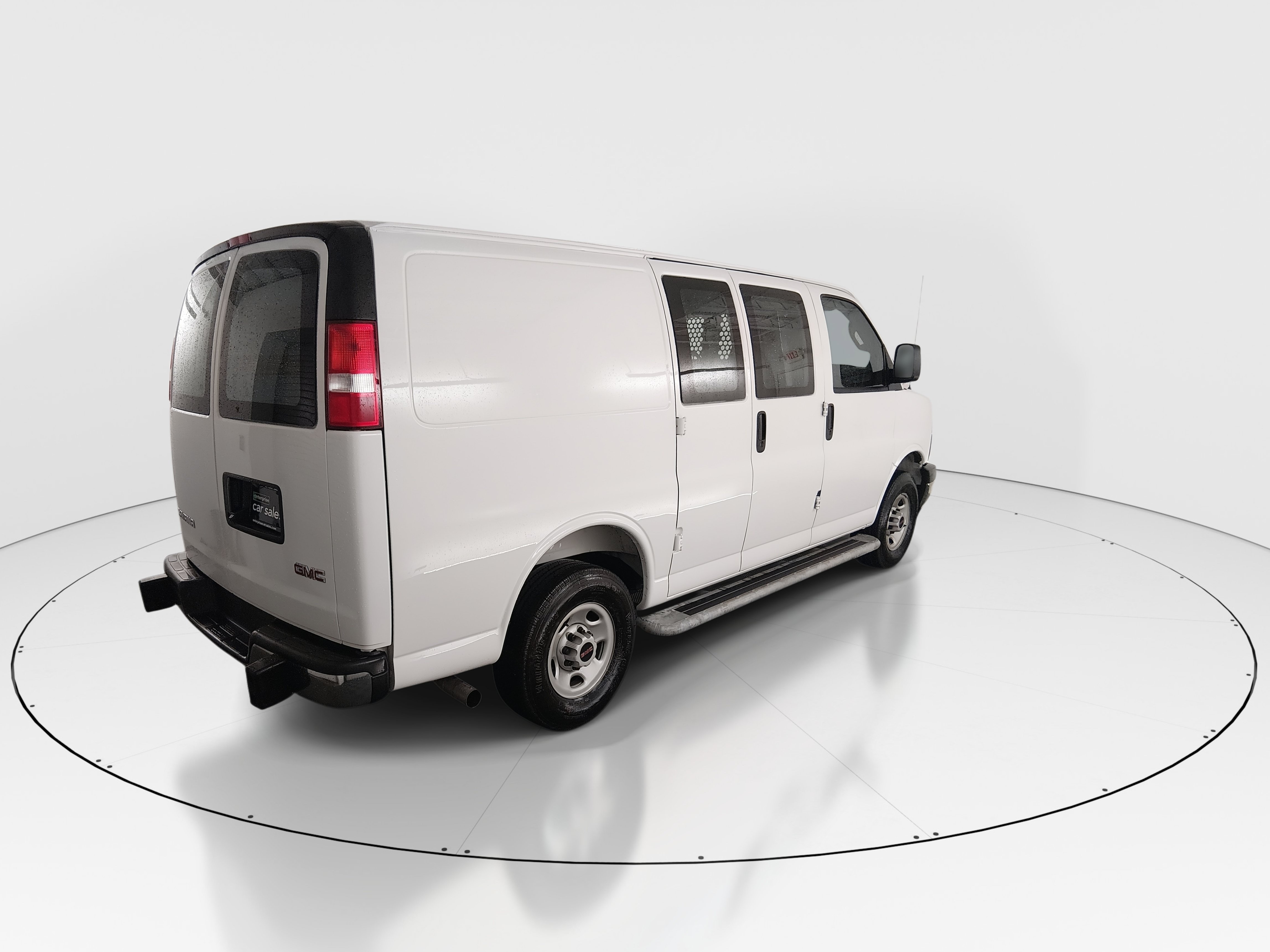 2025 GMC Savana Cargo Work Van - Photo 7
