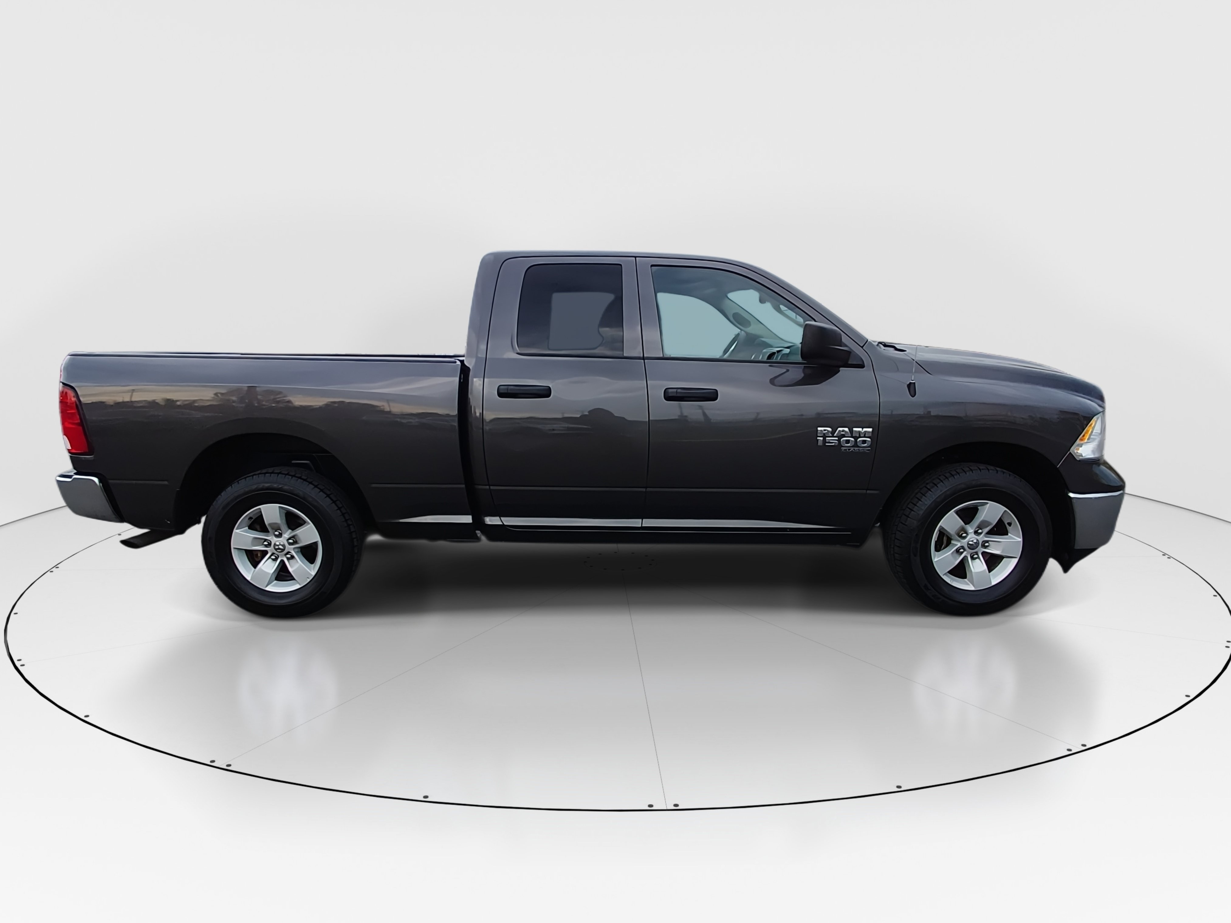 2024 RAM Ram 1500 Classic SLT - Photo 8