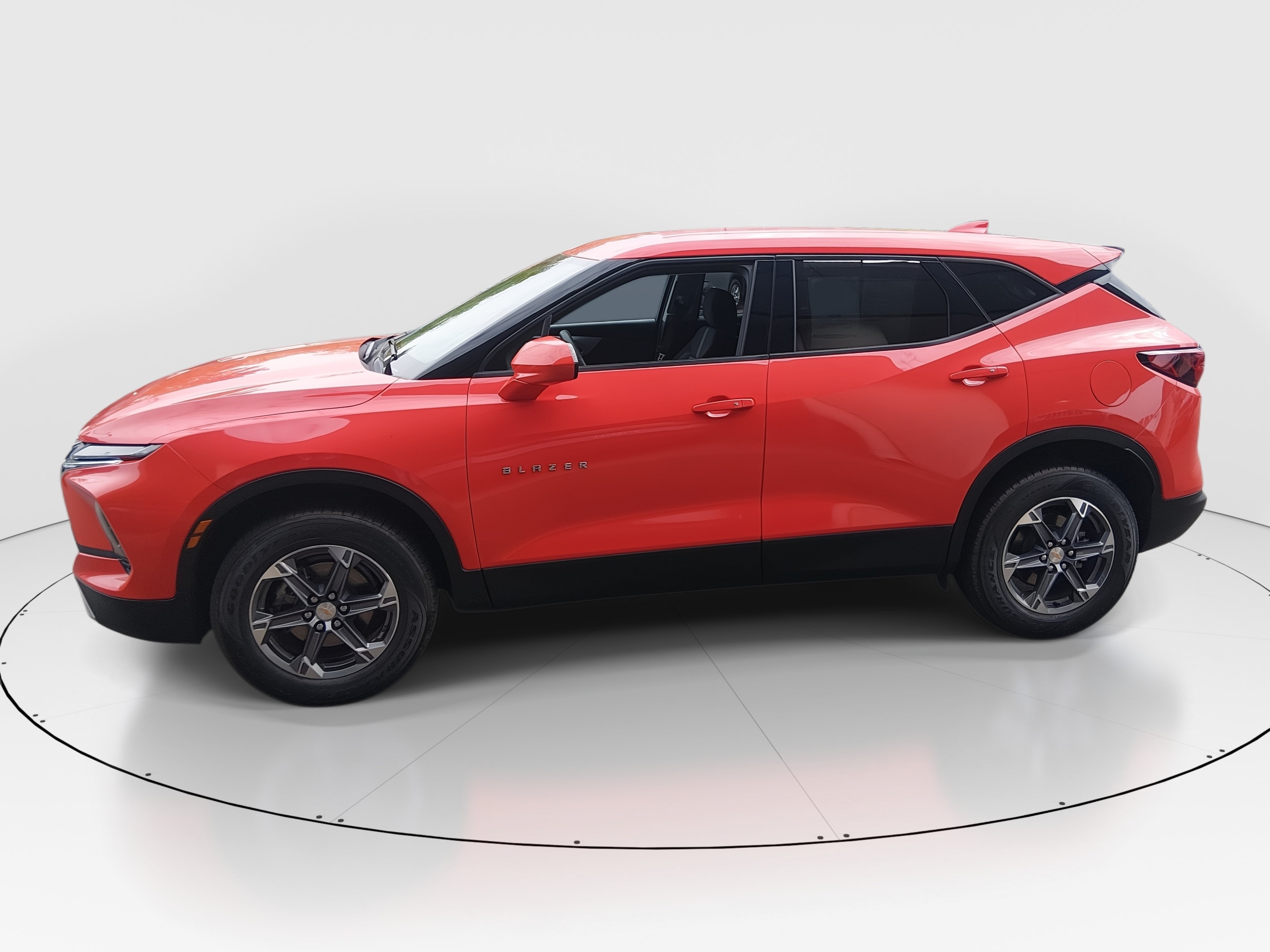 2025 Chevrolet Blazer 2LT - Photo 6