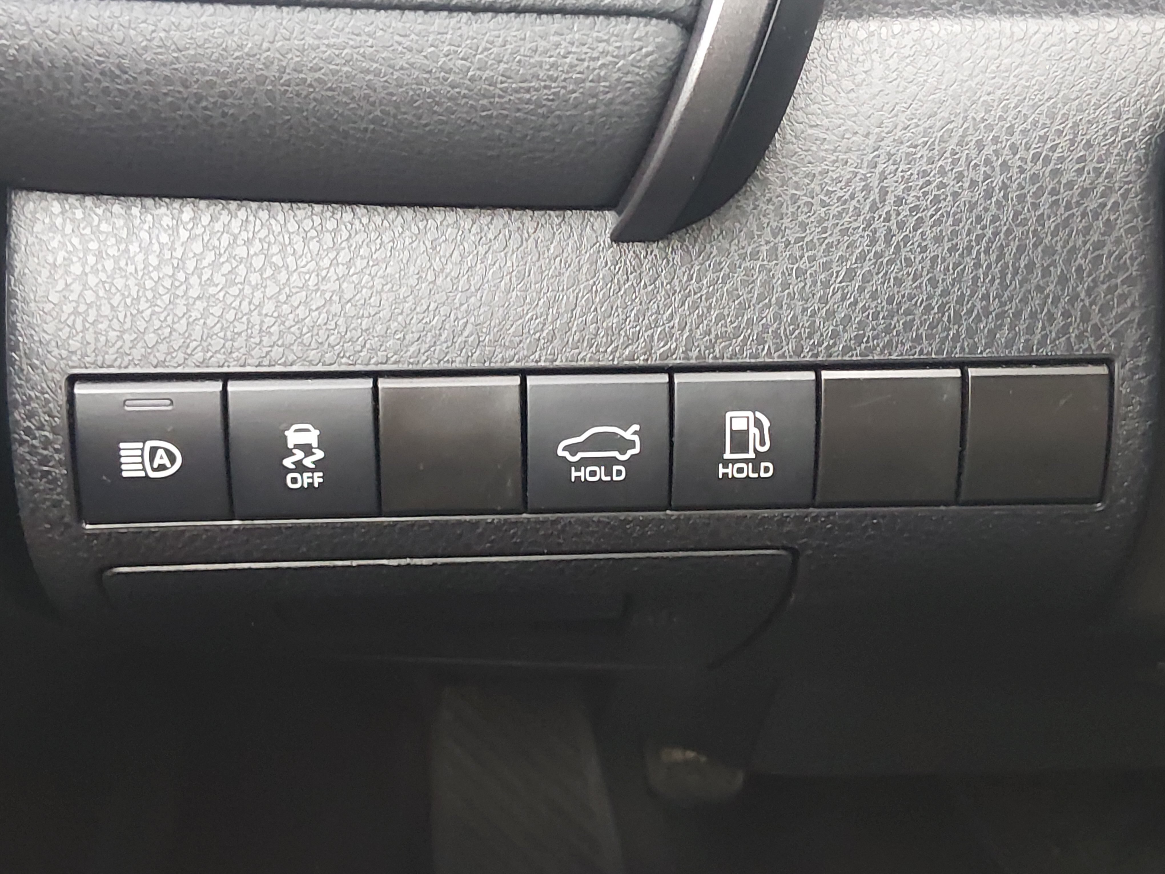 2024 Toyota Camry SE - Photo 13