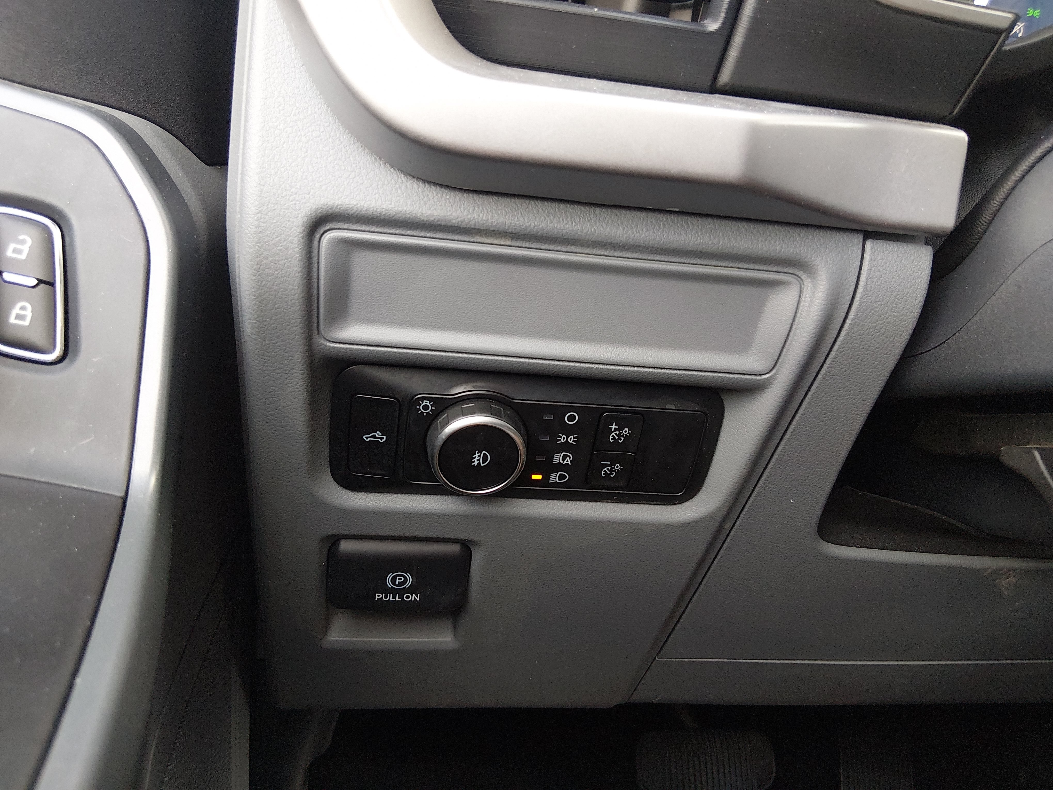 2023 Ford F-150 XLT - Photo 13