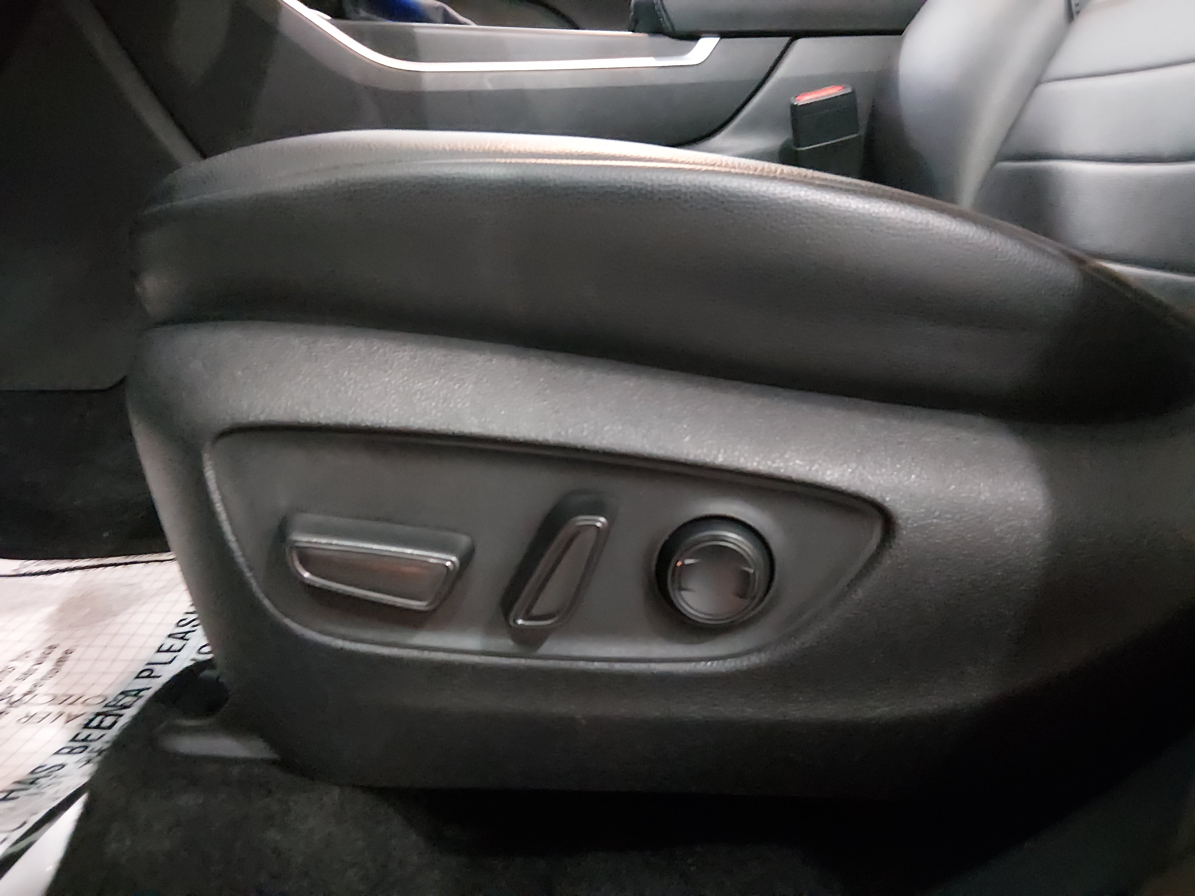 2024 Toyota Highlander XLE - Photo 19