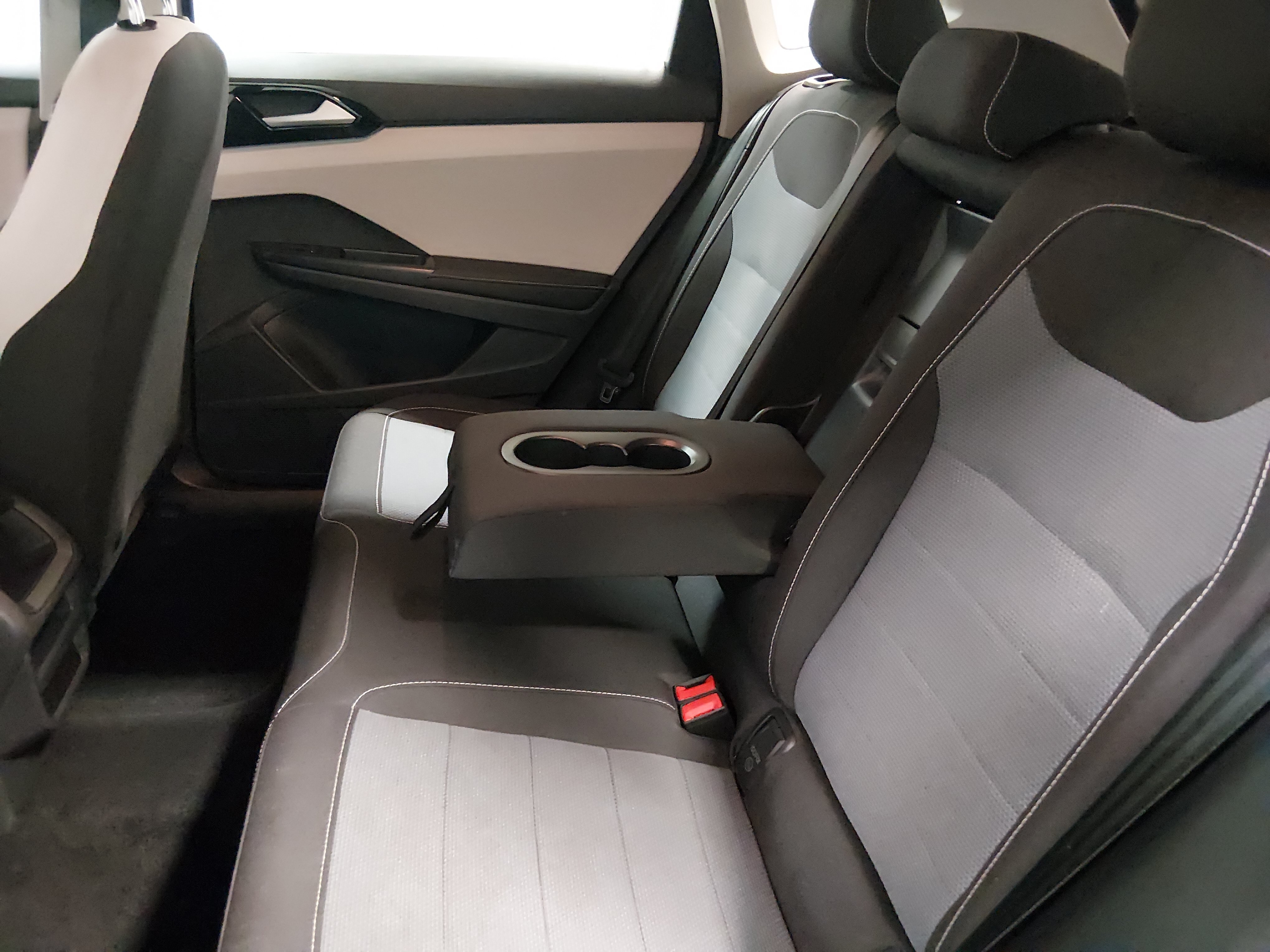 2025 Volkswagen Taos S - Photo 22