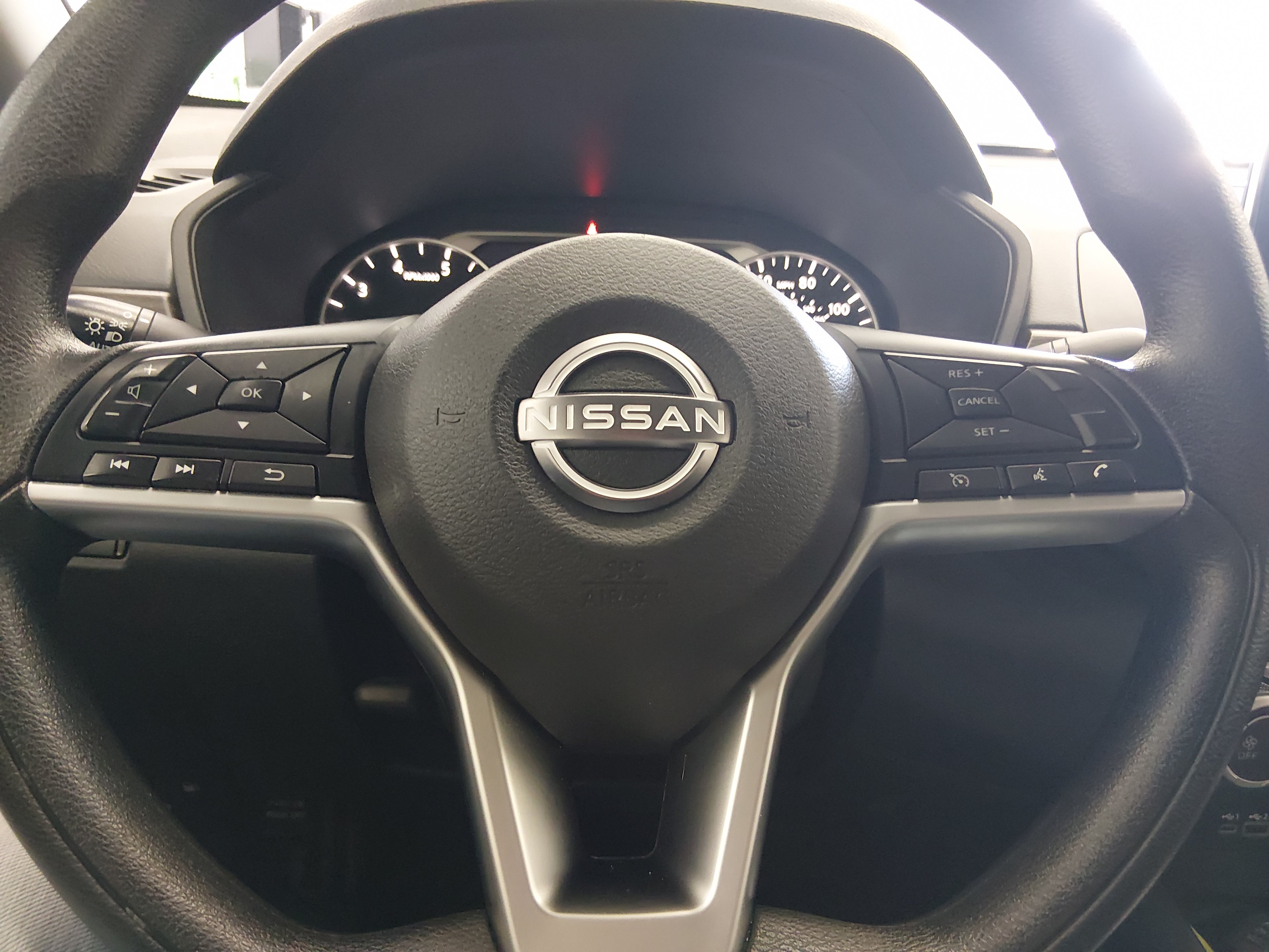 2024 Nissan Altima SV - Photo 12