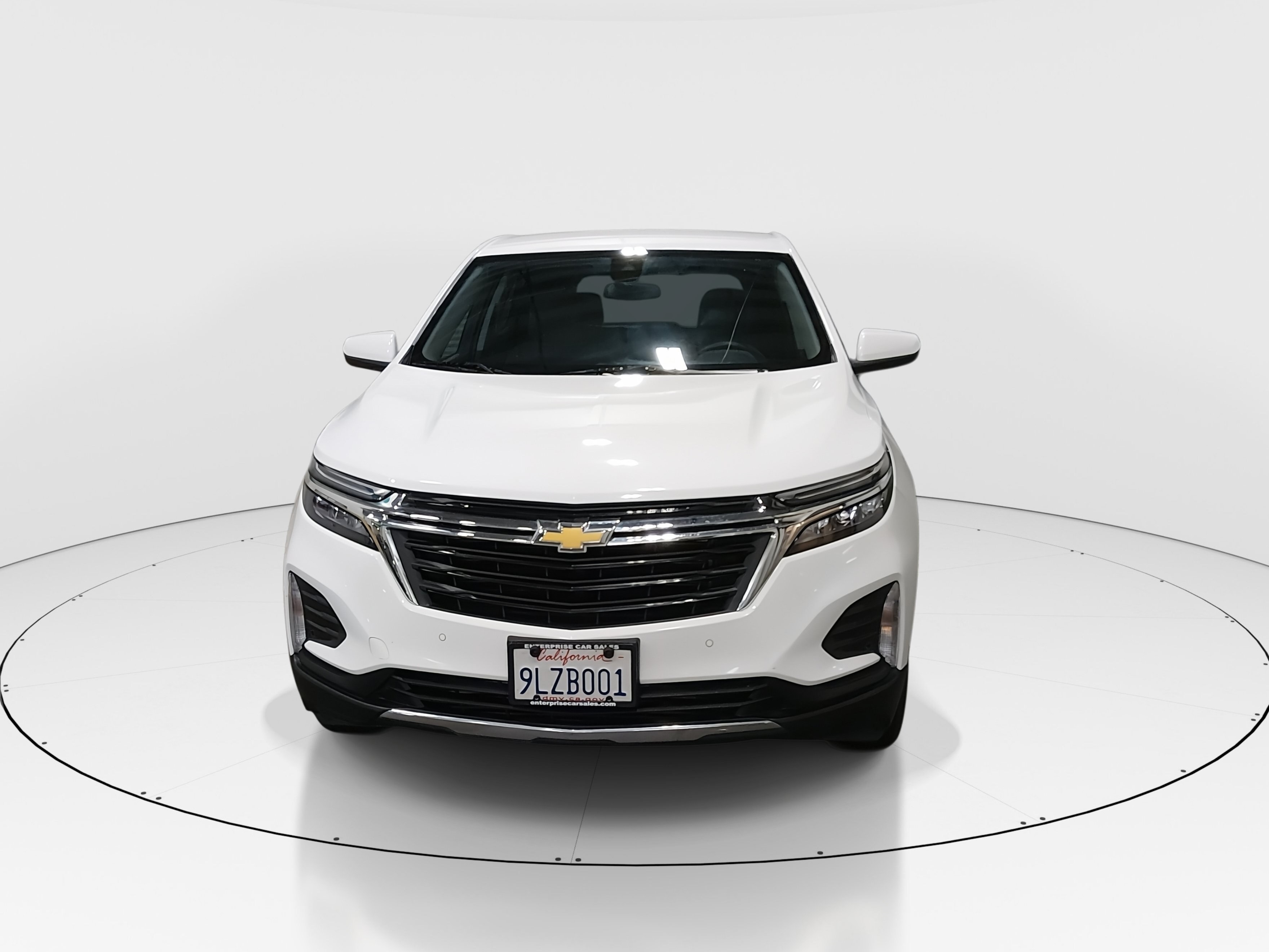 2024 Chevrolet Equinox LT - Photo 2