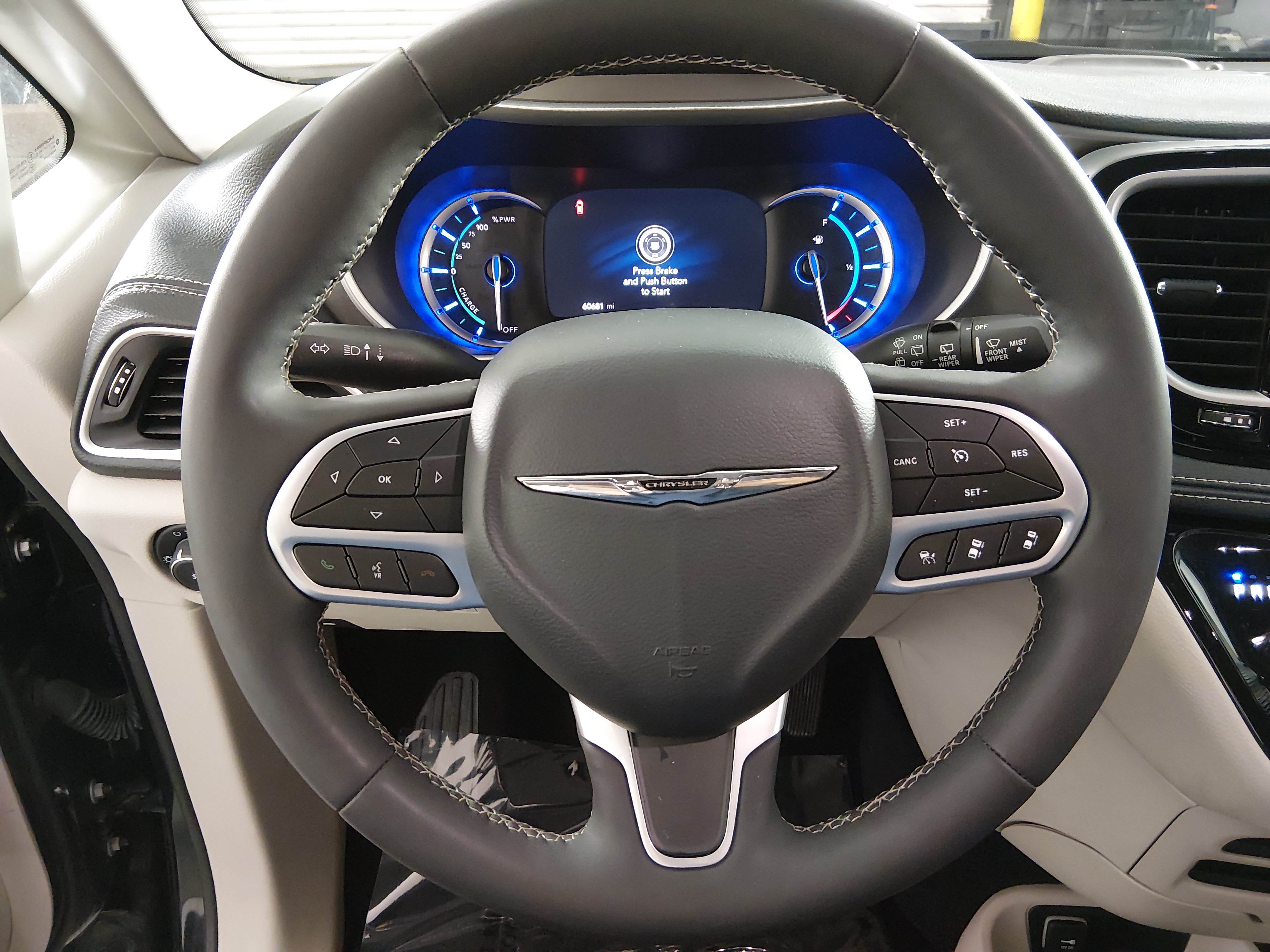 2024 Chrysler Pacifica PHEV Select - Photo 12