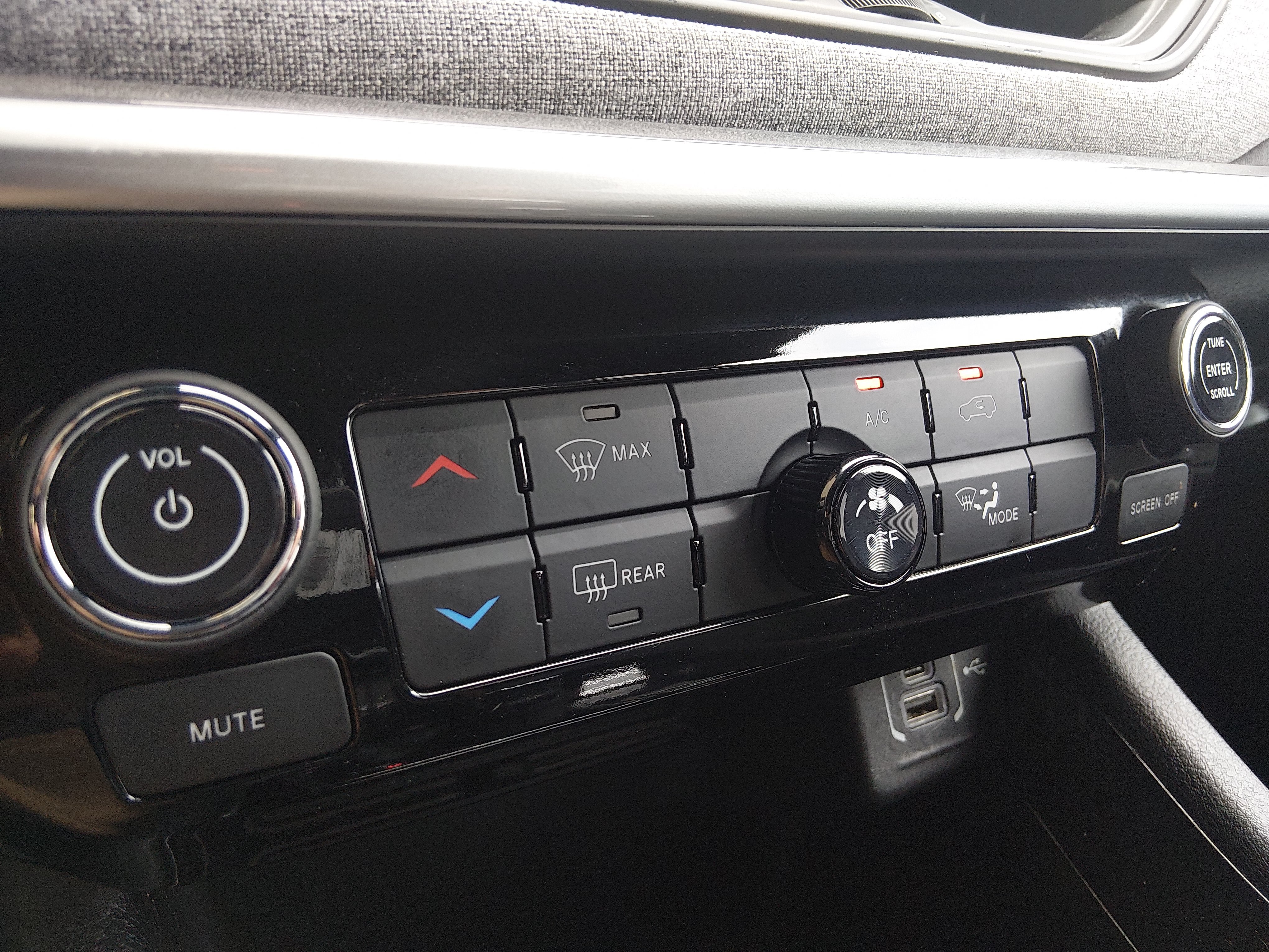2024 Jeep Compass Latitude - Photo 17