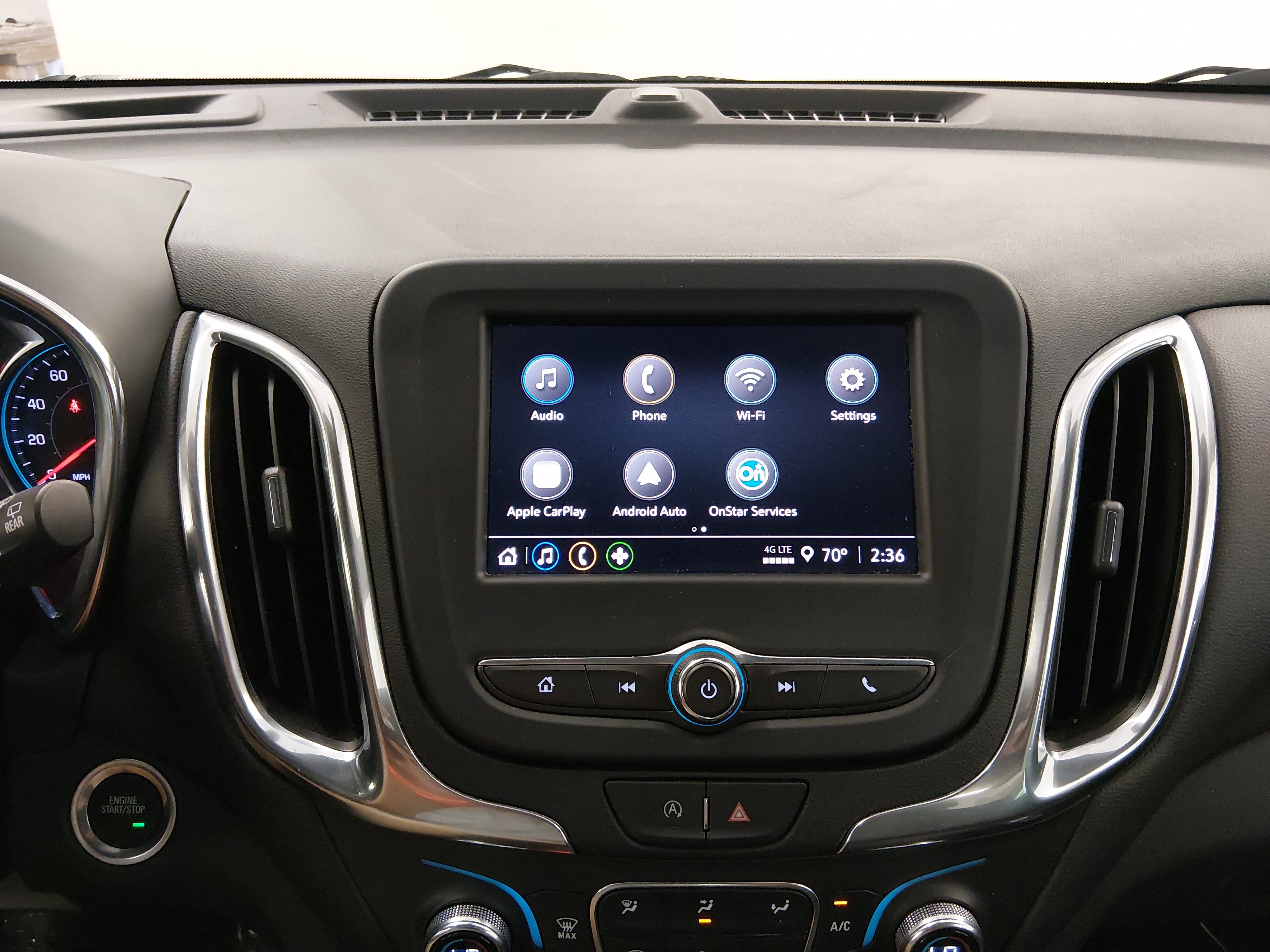 2024 Chevrolet Equinox LT - Photo 19