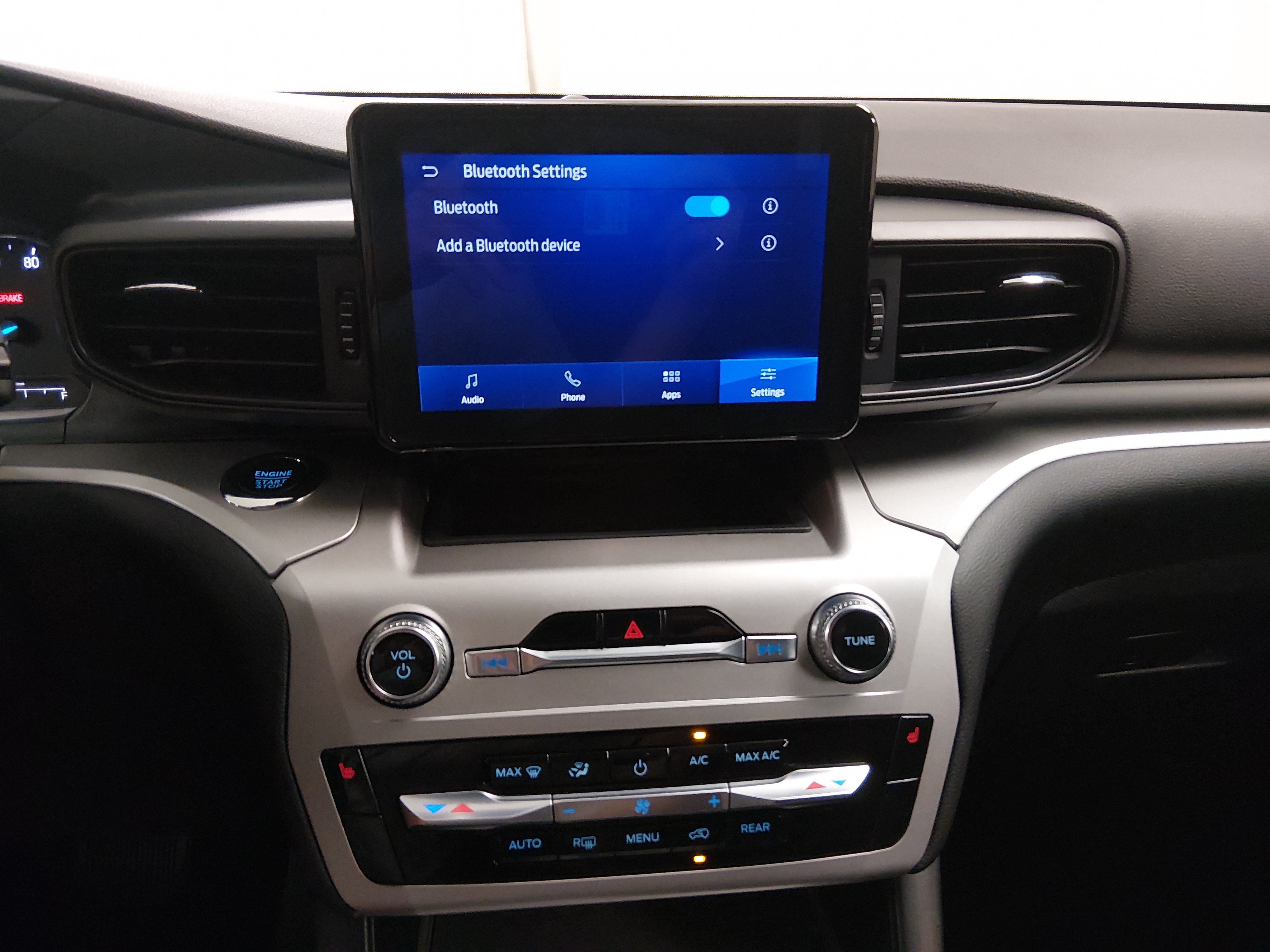 2022 Ford Explorer XLT - Photo 13