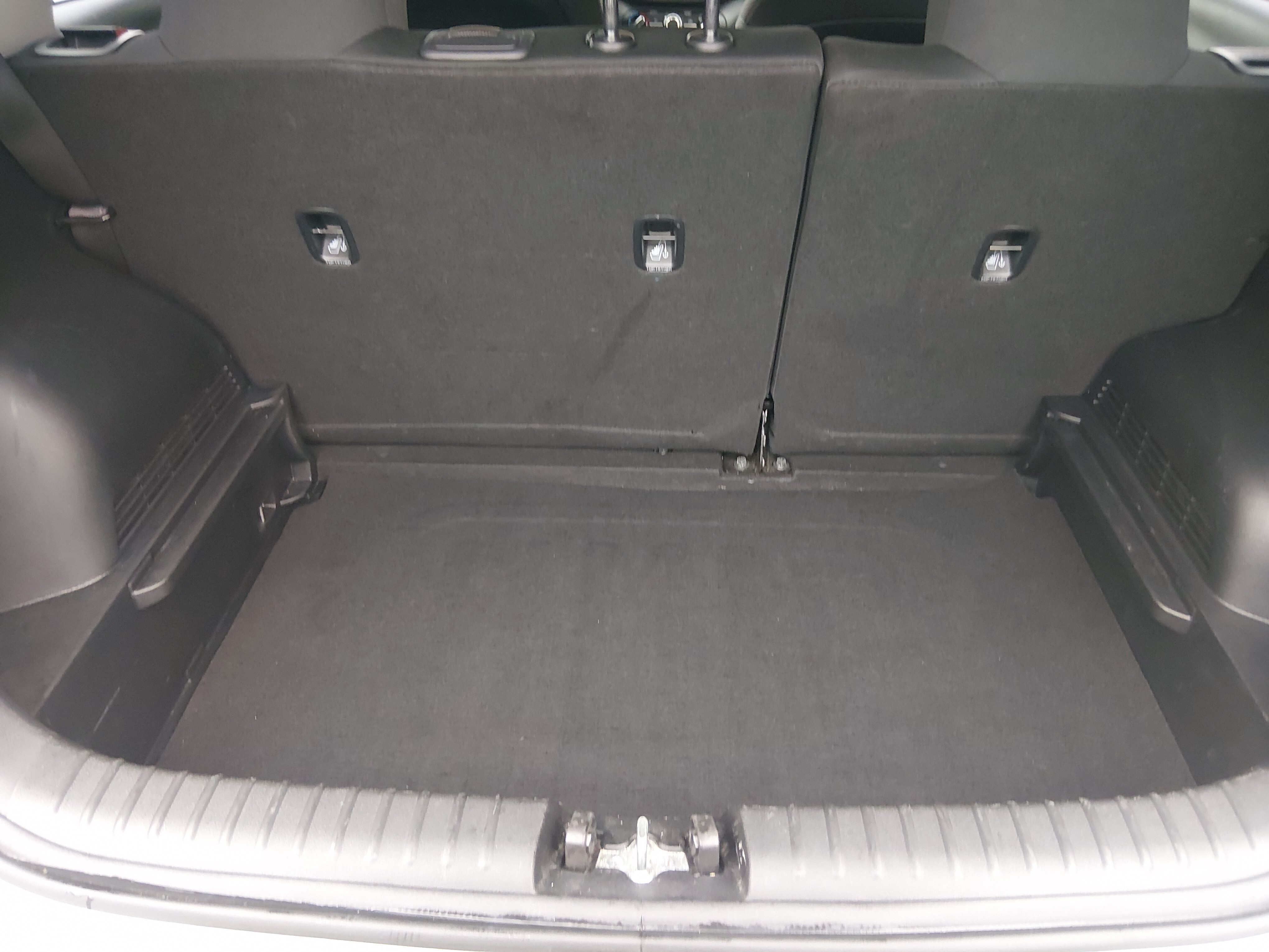 2024 Kia Soul LX - Photo 11