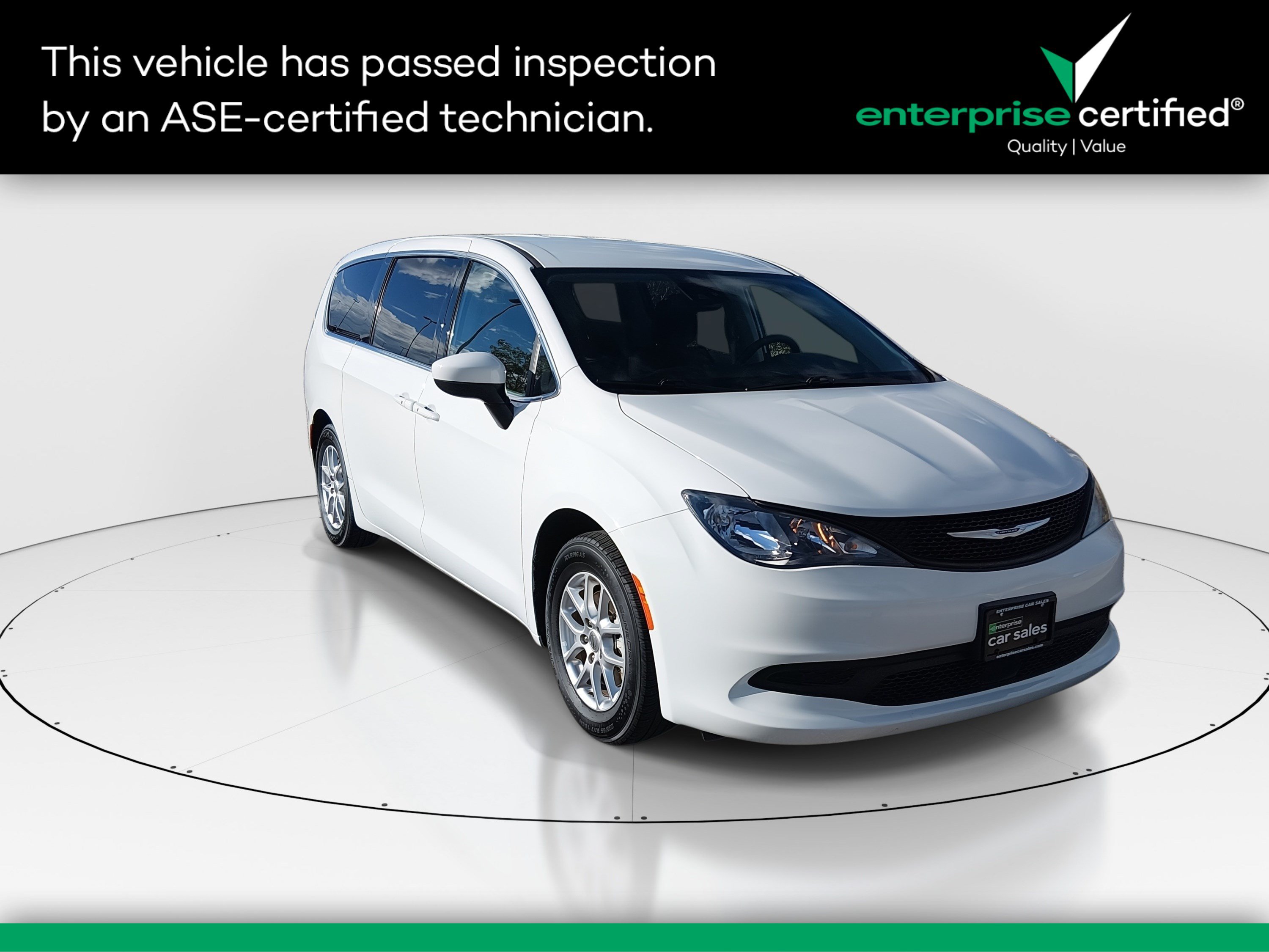 2023 Chrysler Voyager LX