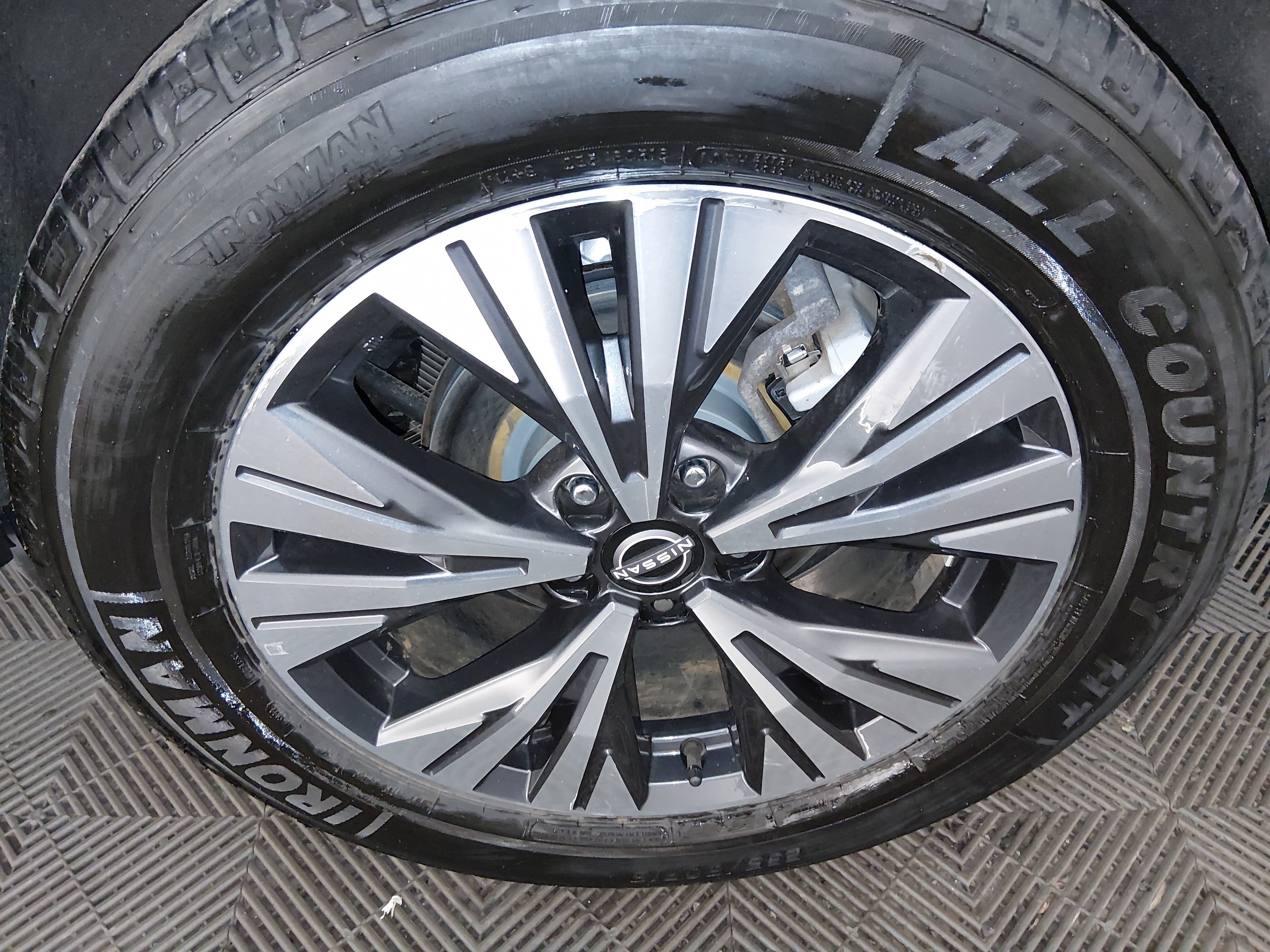 2023 Nissan Rogue SV - Photo 10