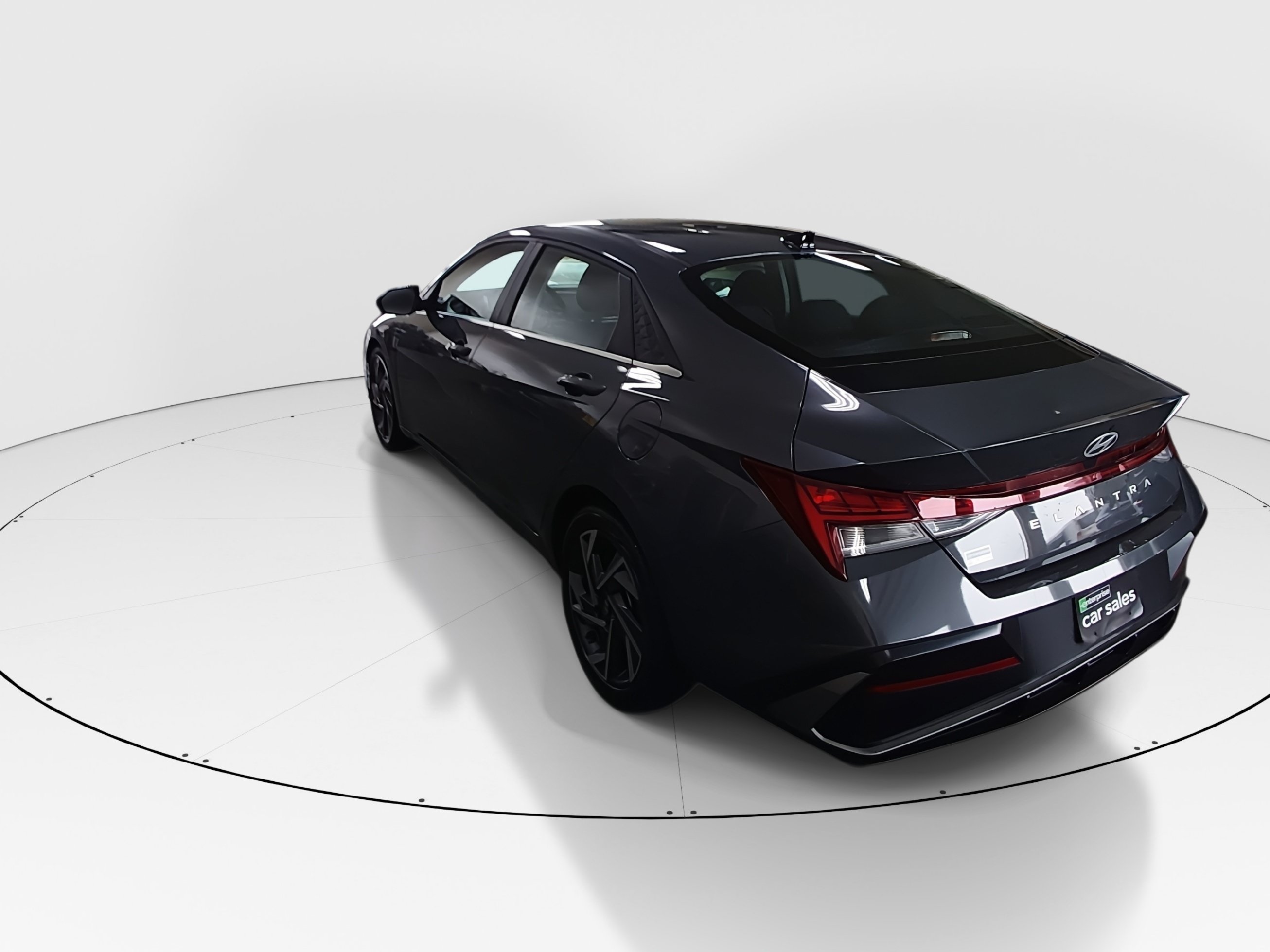 2025 Hyundai Elantra 5