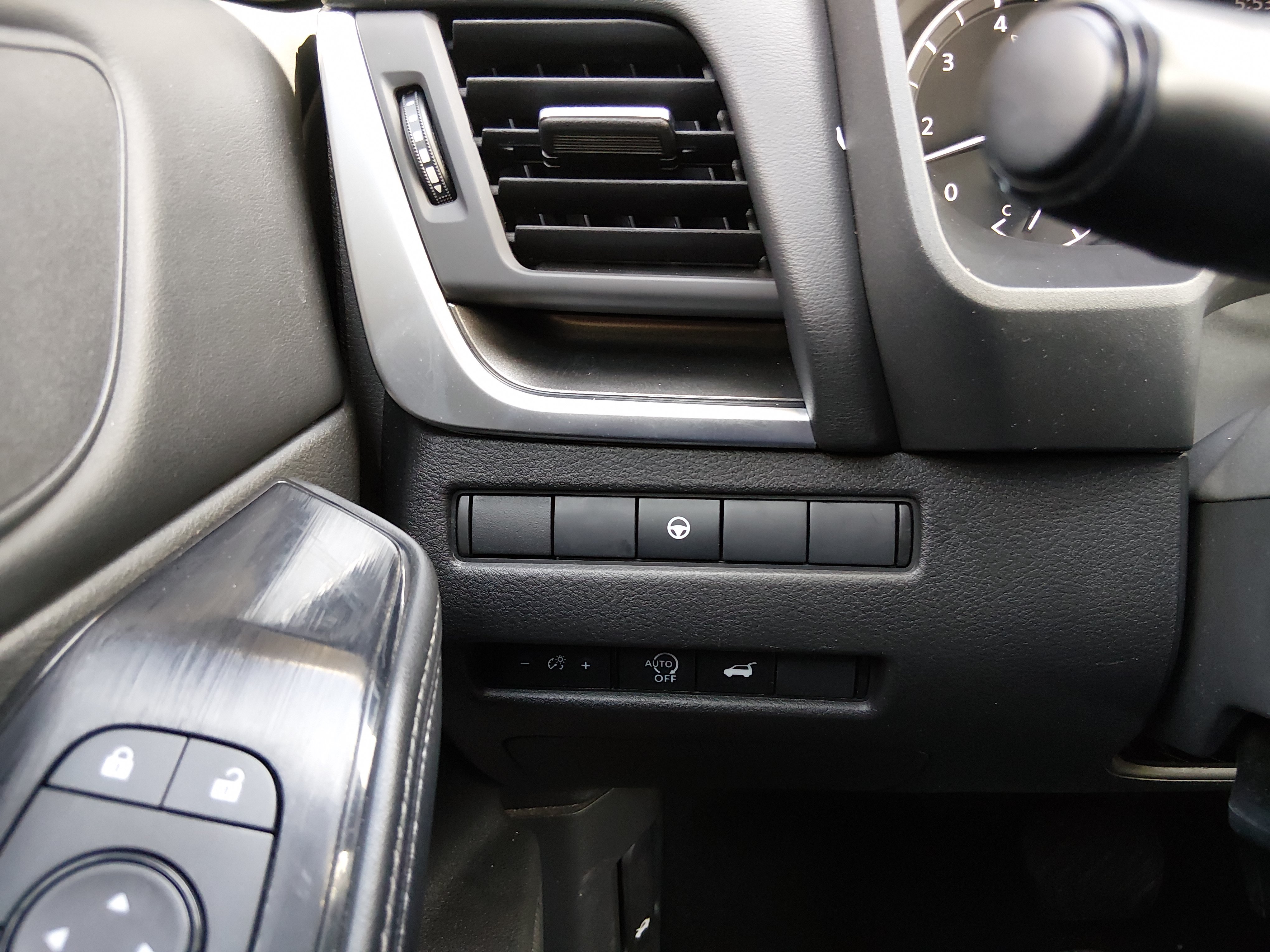 2025 Nissan Rogue FWD SV, photo 13
