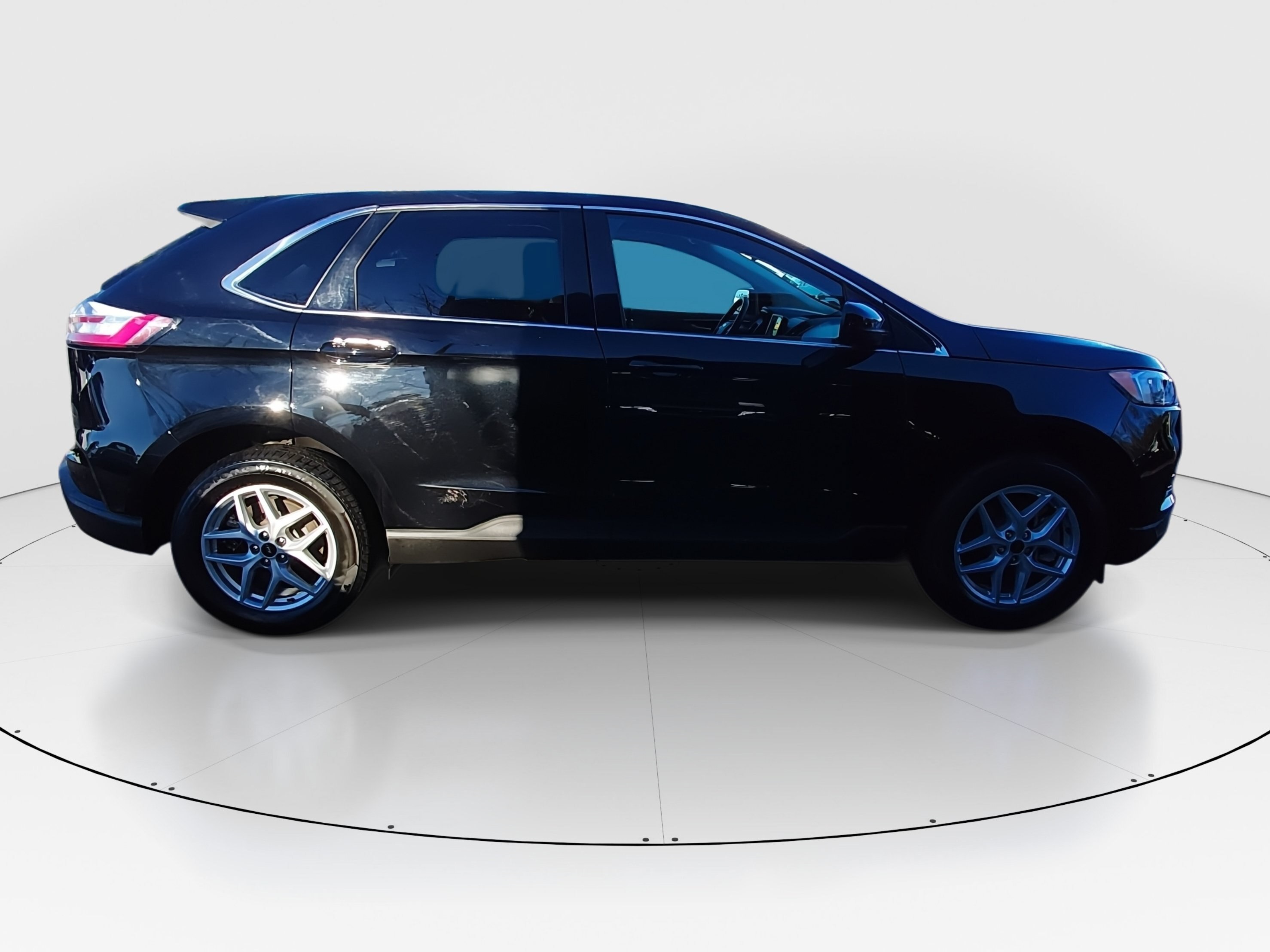 2024 Ford Edge SEL - Photo 8