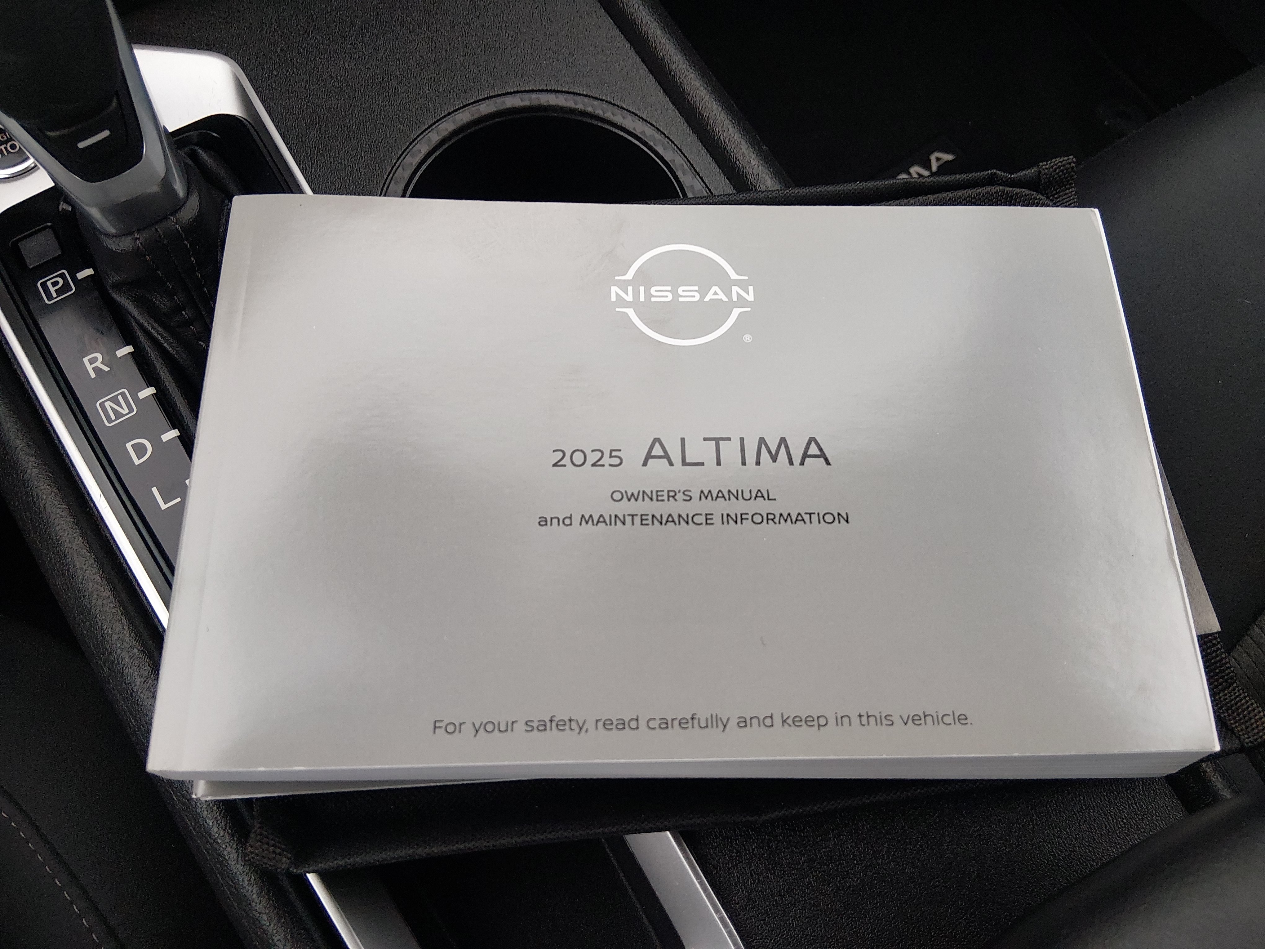 2025 Nissan Altima SV - Photo 19