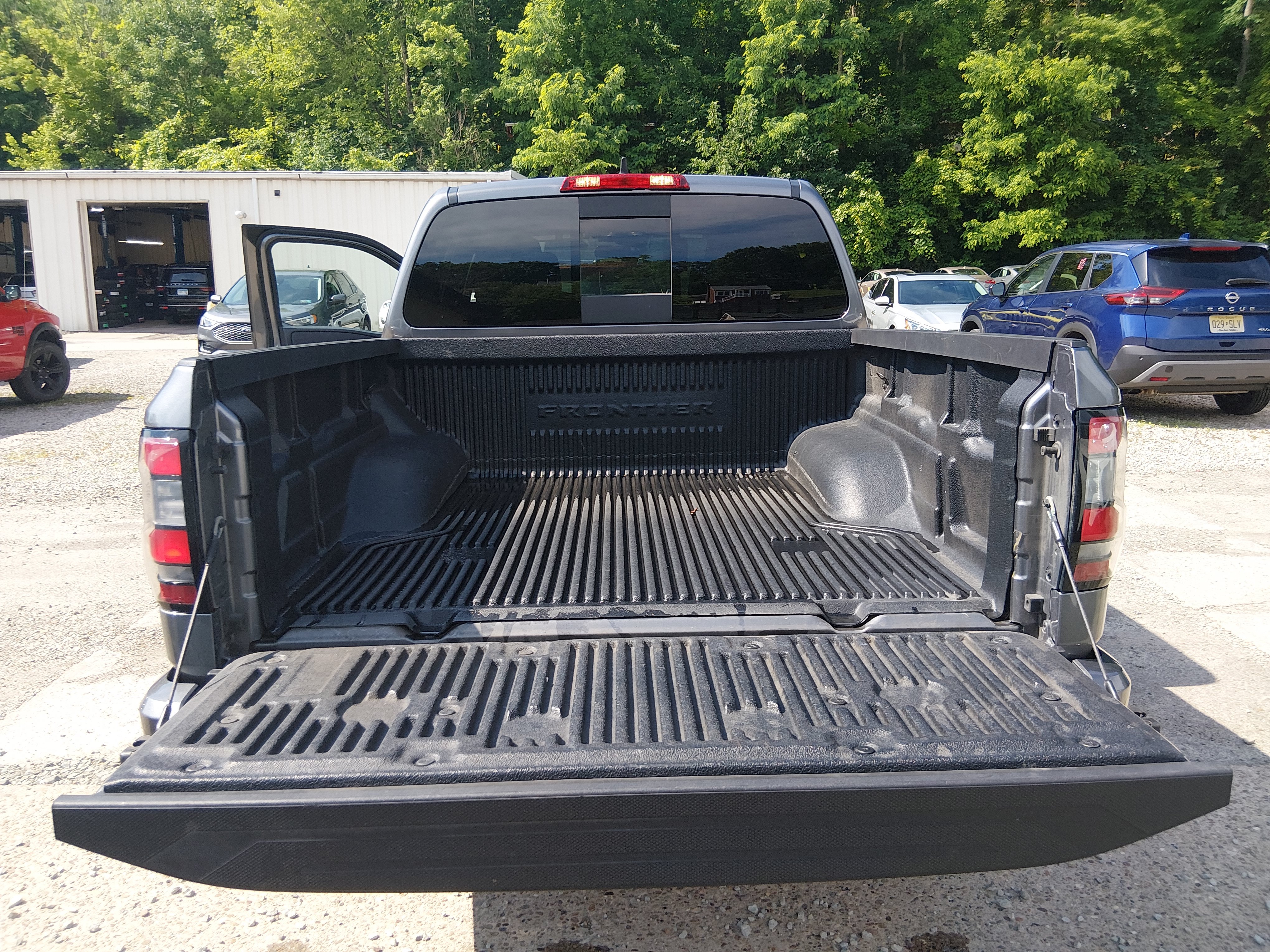 2024 Nissan Frontier PRO-4X - Photo 11