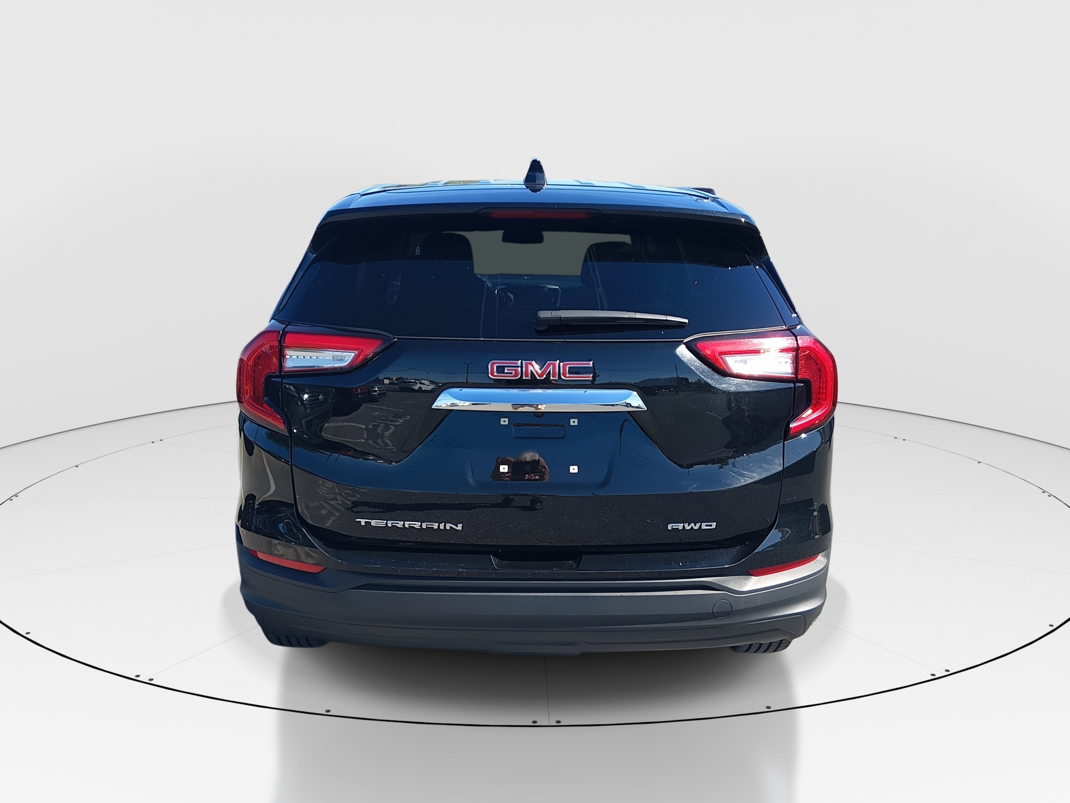 2024 GMC Terrain SLE - Photo 6