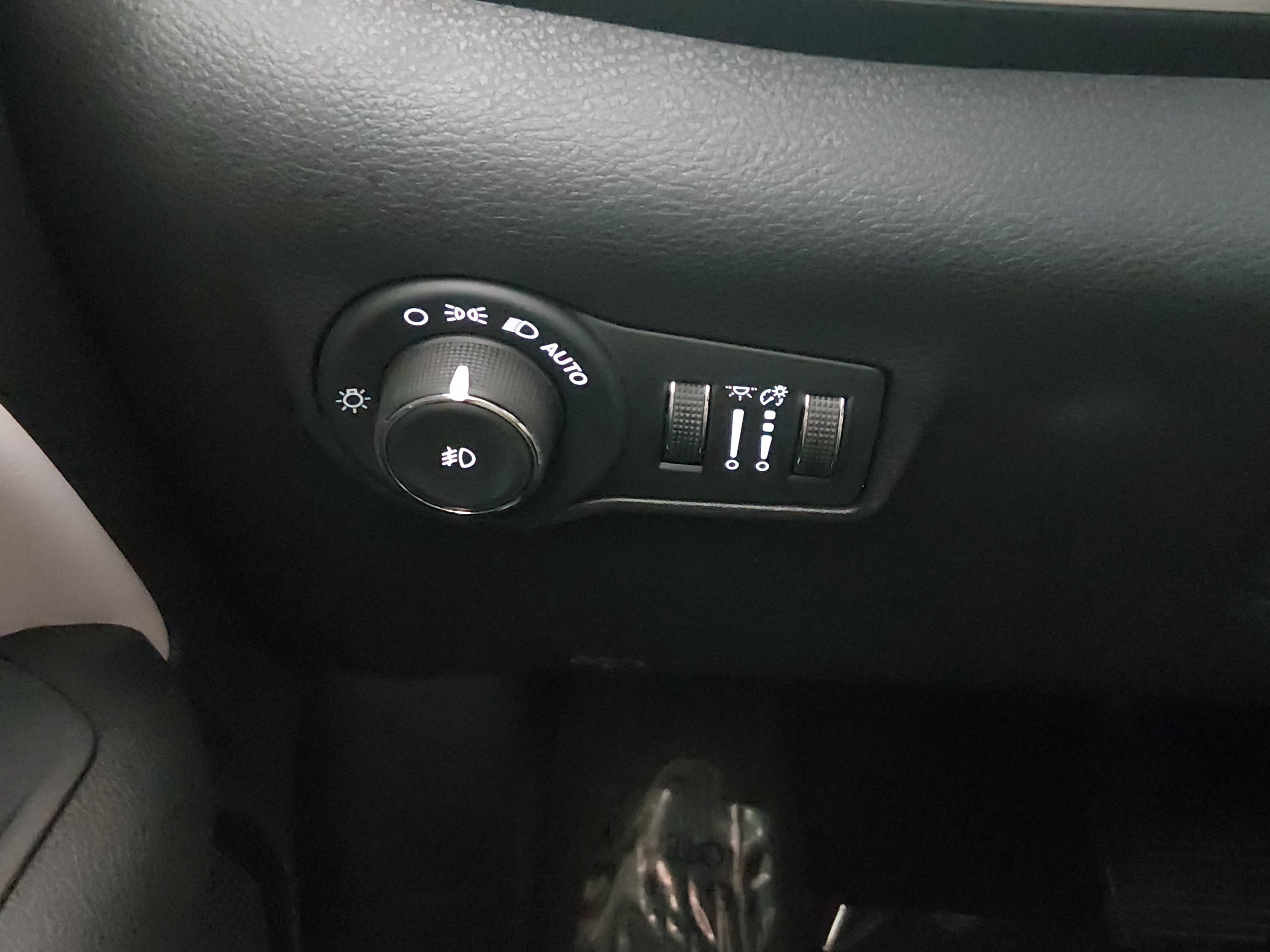 2025 Jeep Compass Limited - Photo 13