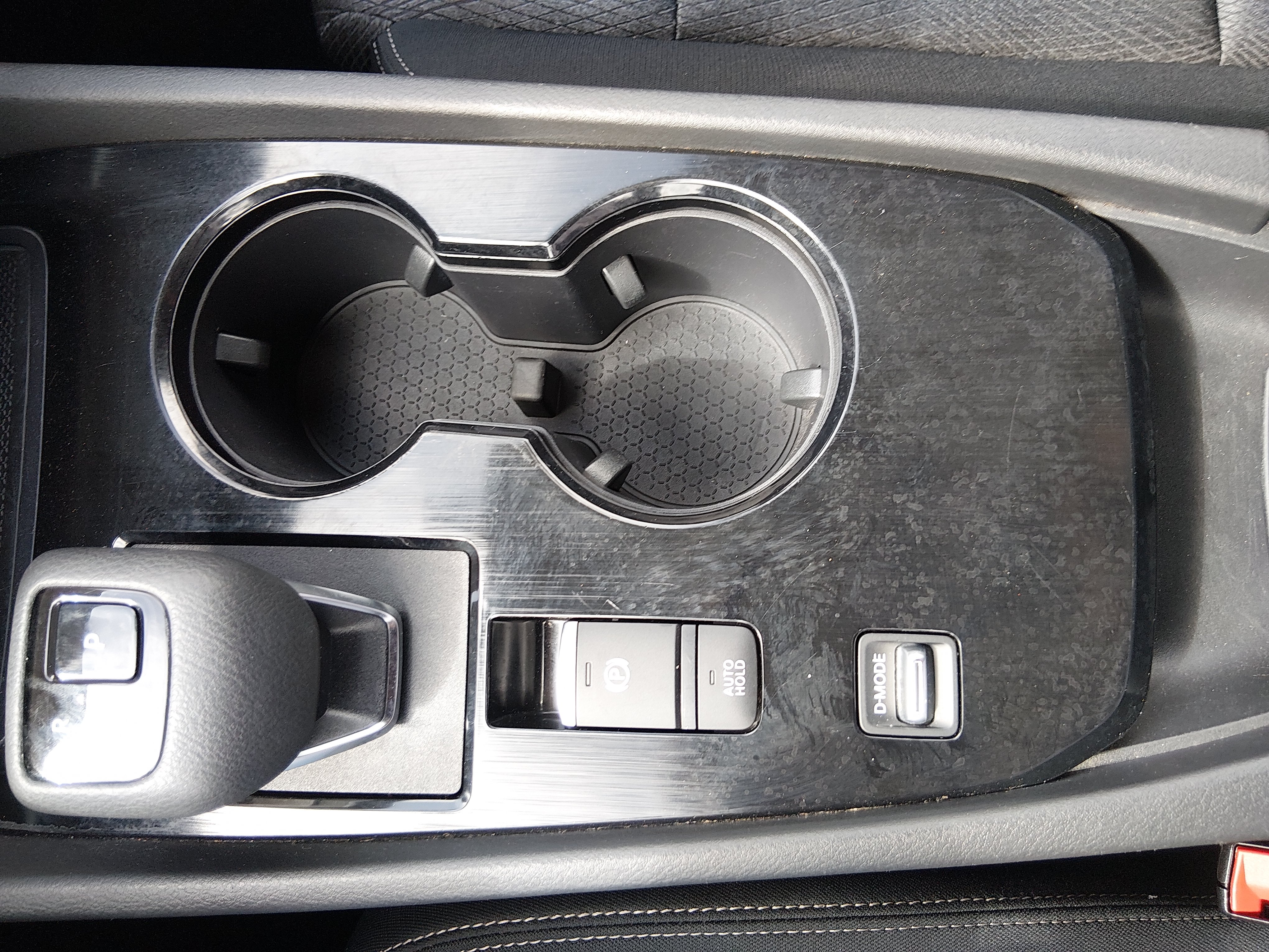2024 Nissan Rogue SV - Photo 23