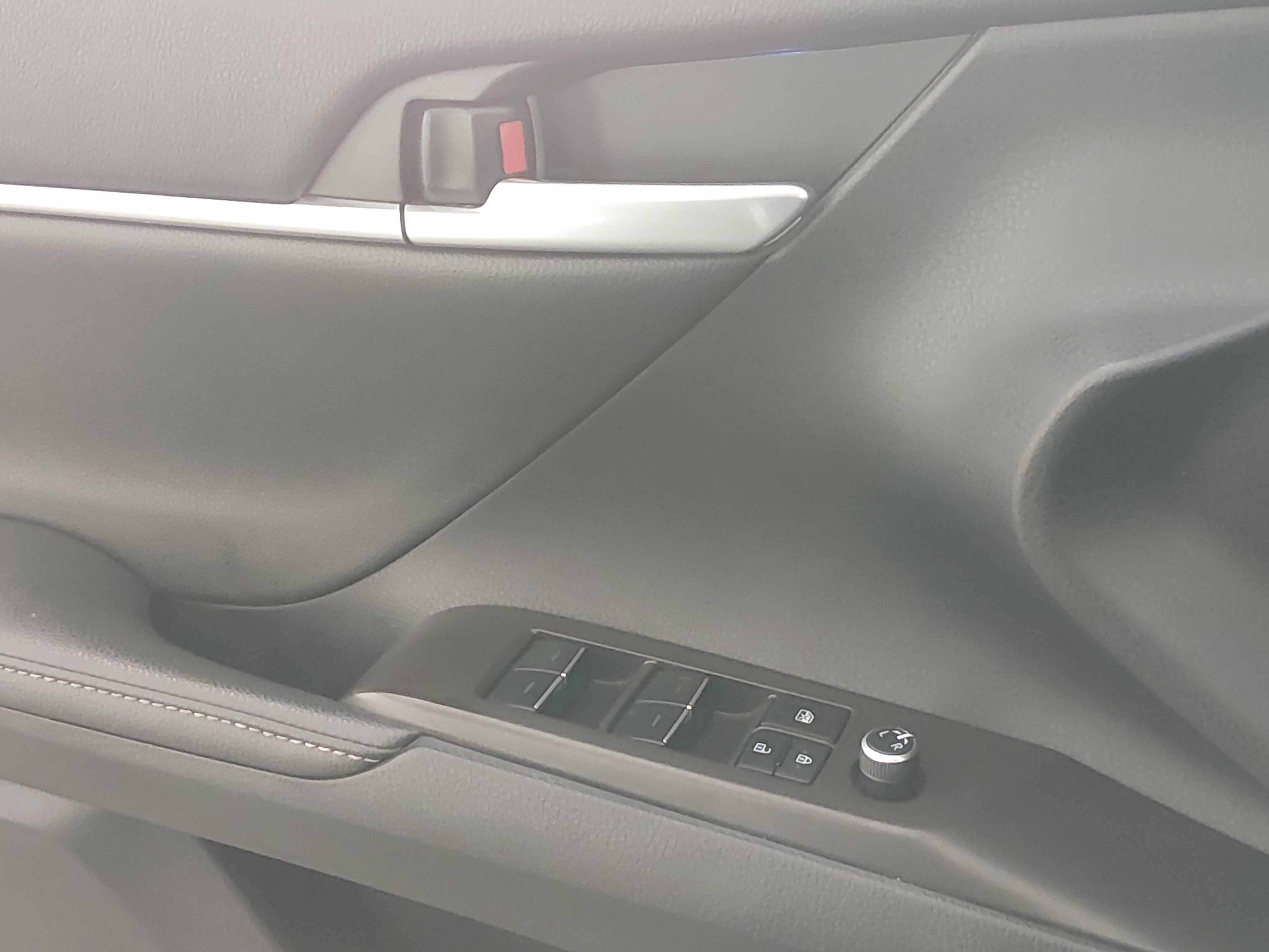 2024 Toyota Camry XSE - Photo 18