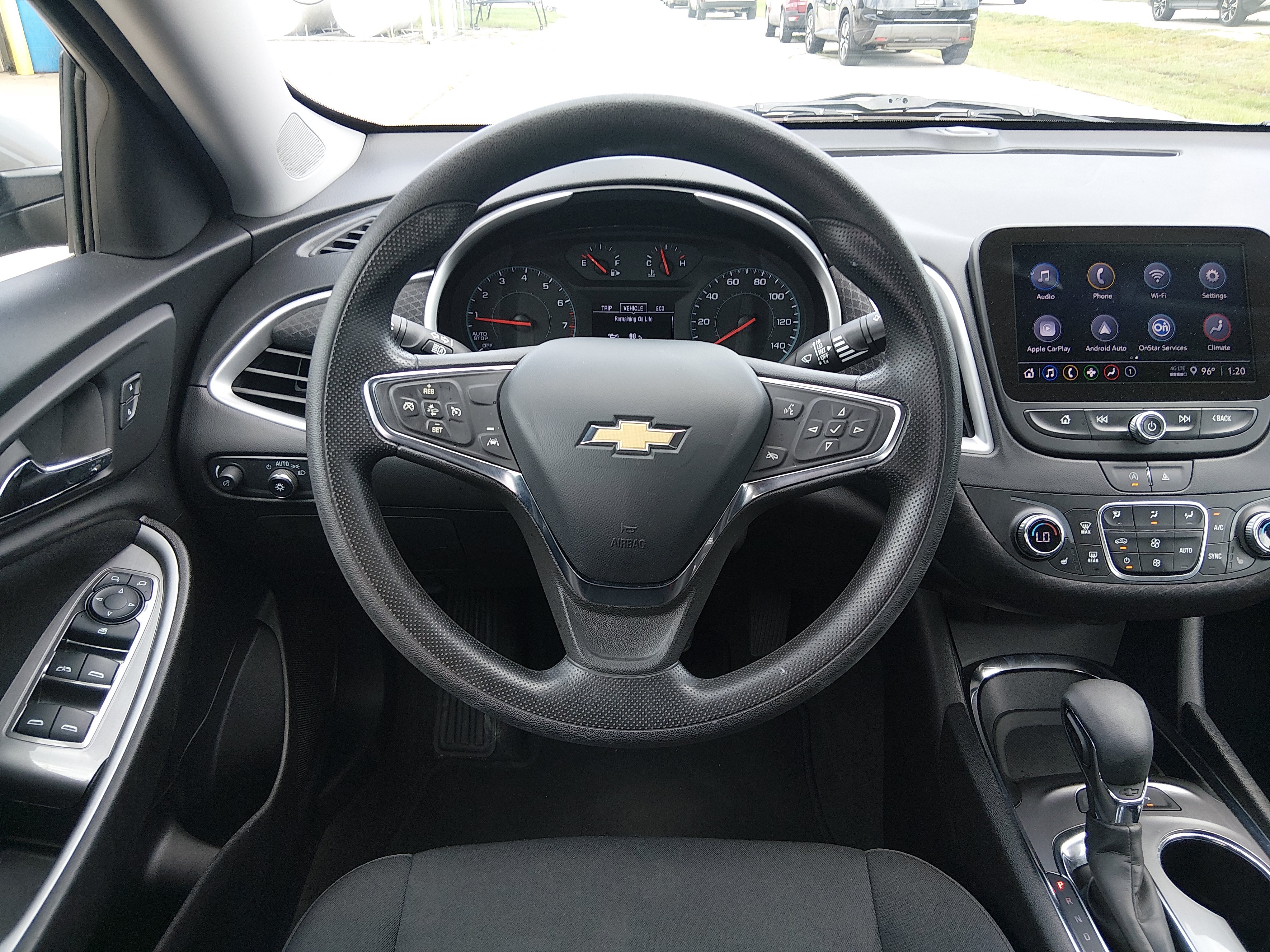 2024 Chevrolet Malibu 1LT - Photo 12