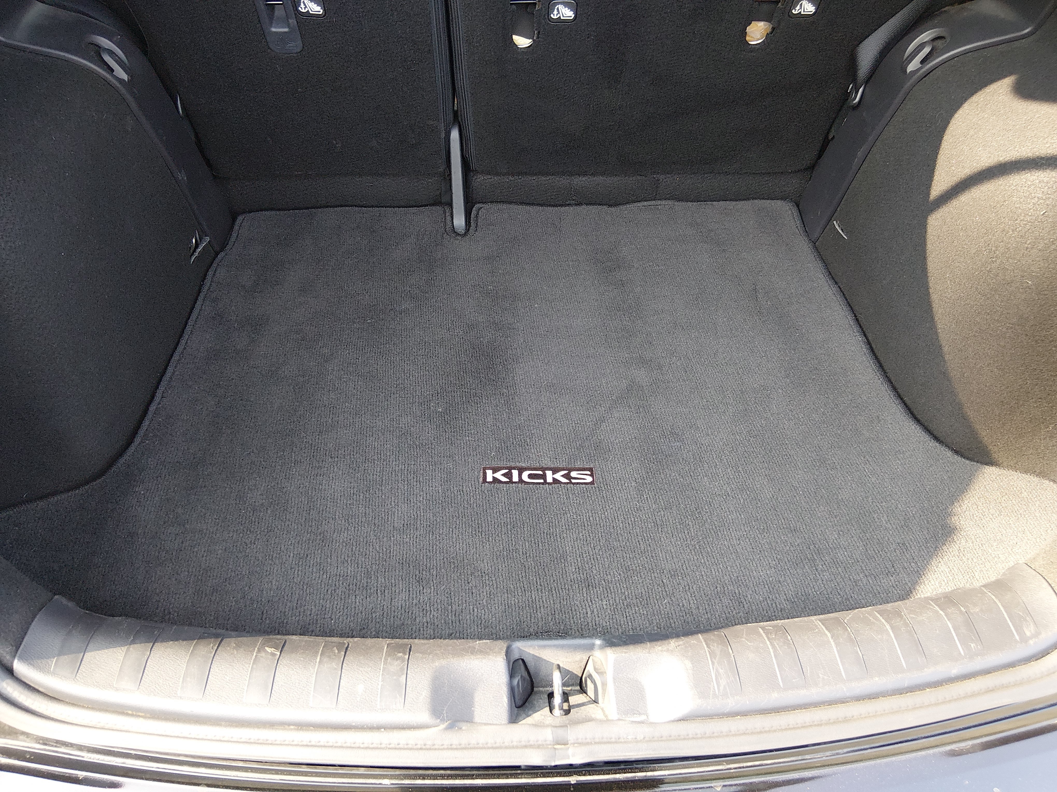 2024 Nissan Kicks SR - Photo 11