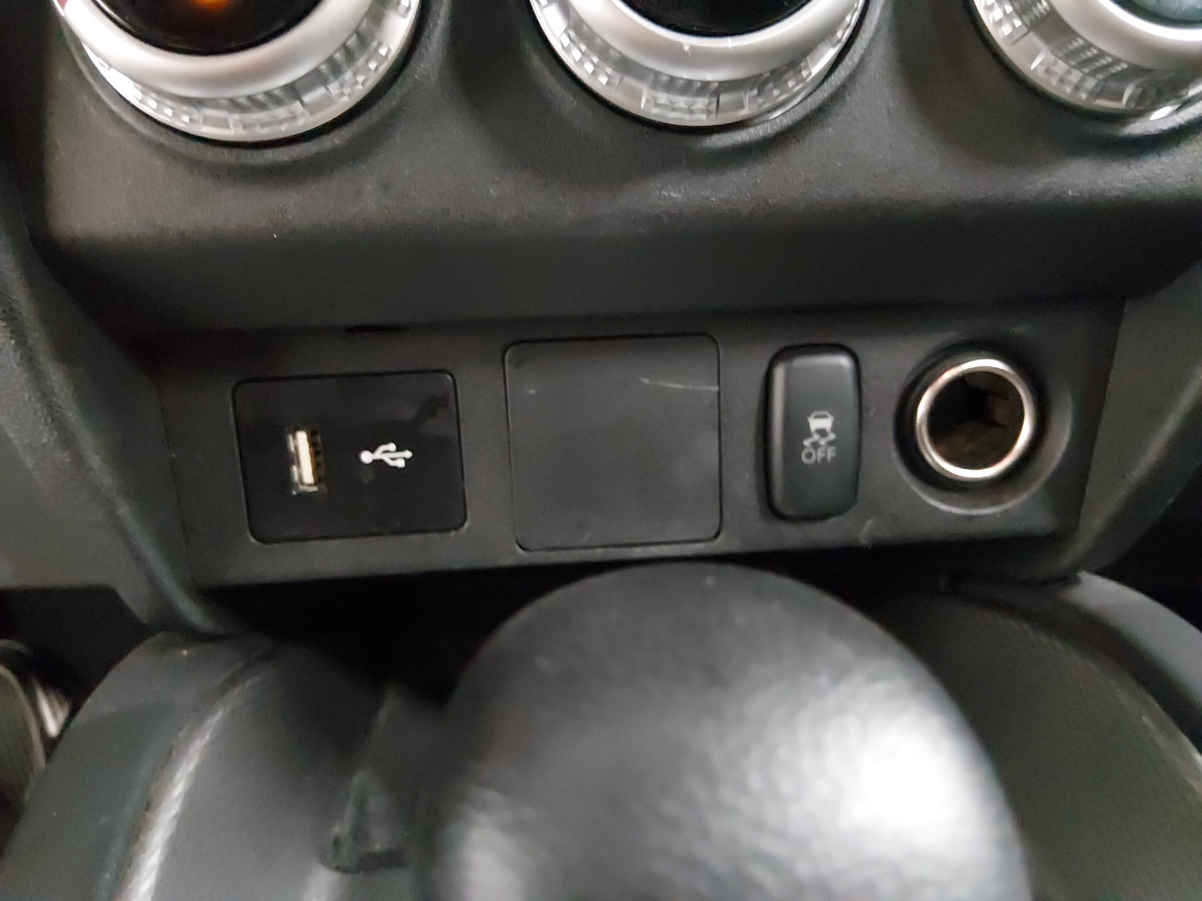 2024 Mitsubishi Outlander Sport ES - Photo 17