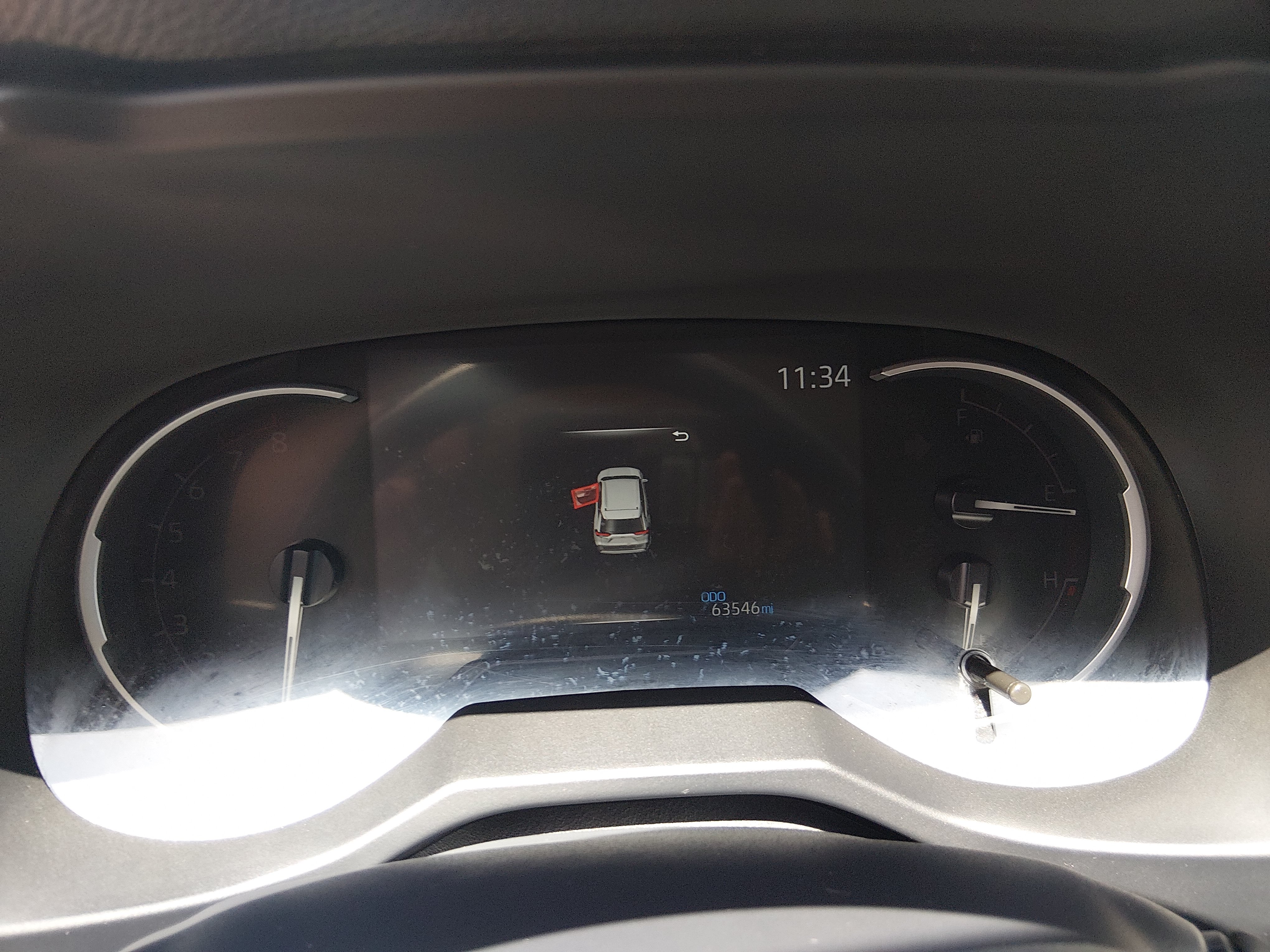 2024 Toyota RAV4 XLE - Photo 14