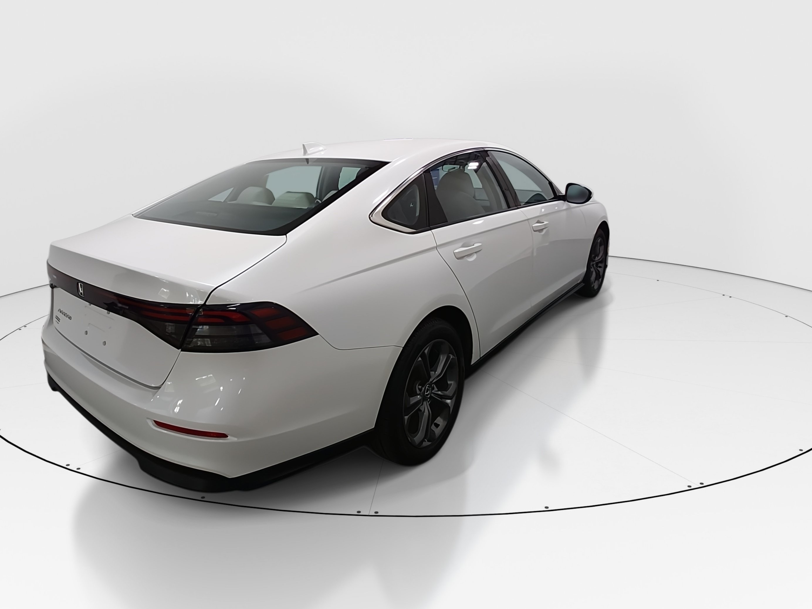 2024 Honda Accord EX - Photo 7