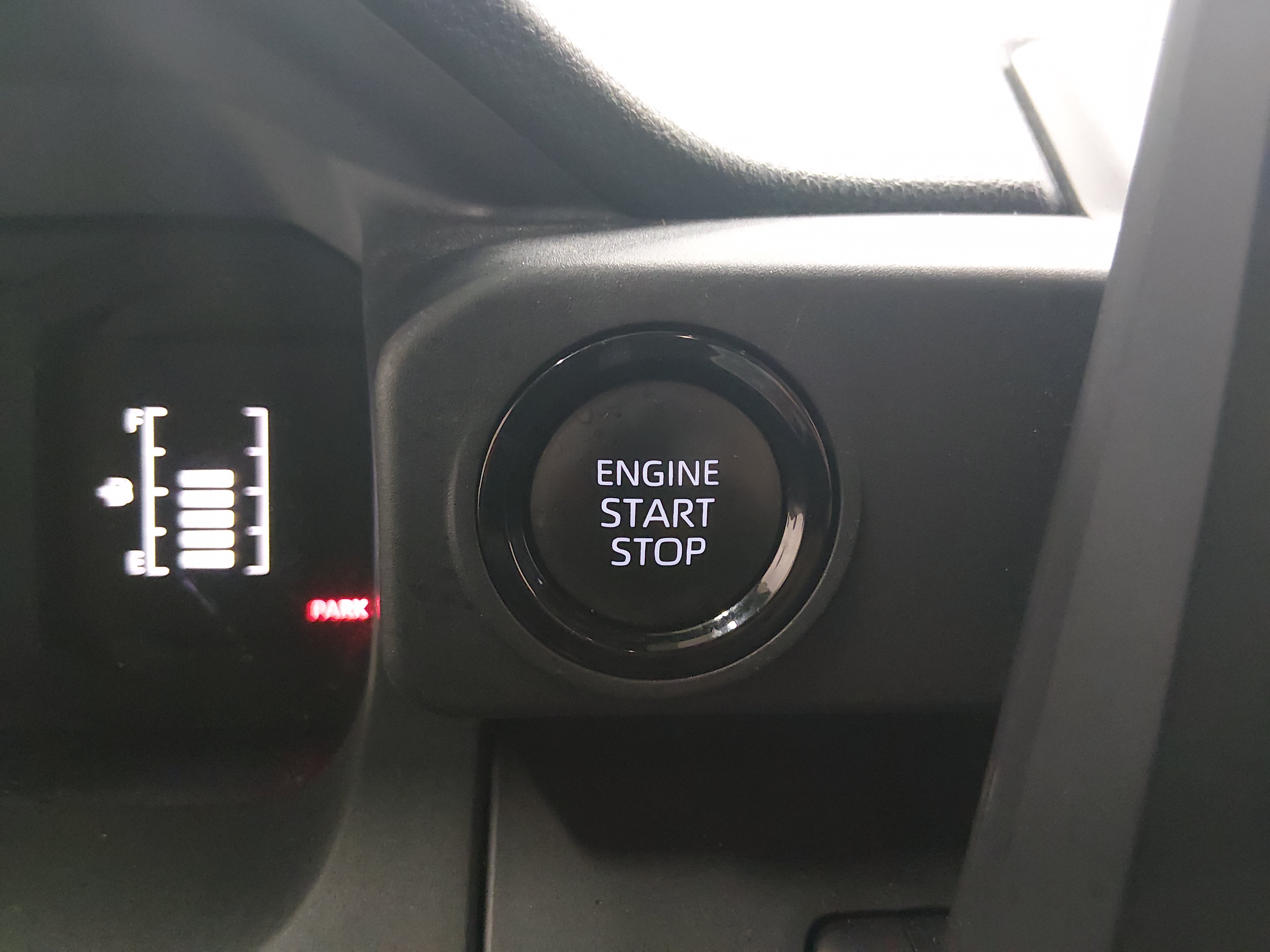 2025 Toyota Tacoma SR - Photo 17