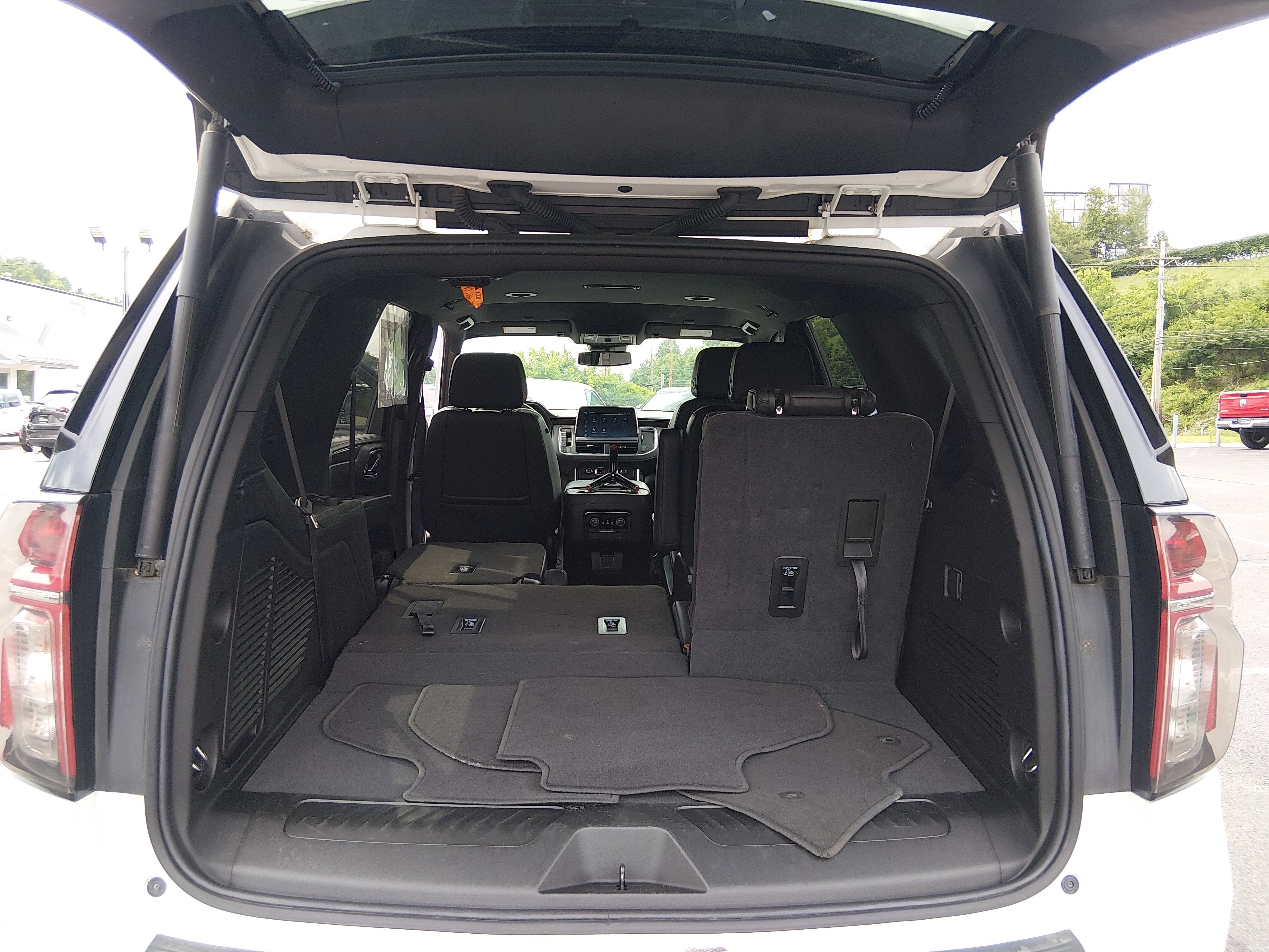 2024 Chevrolet Tahoe LT - Photo 11