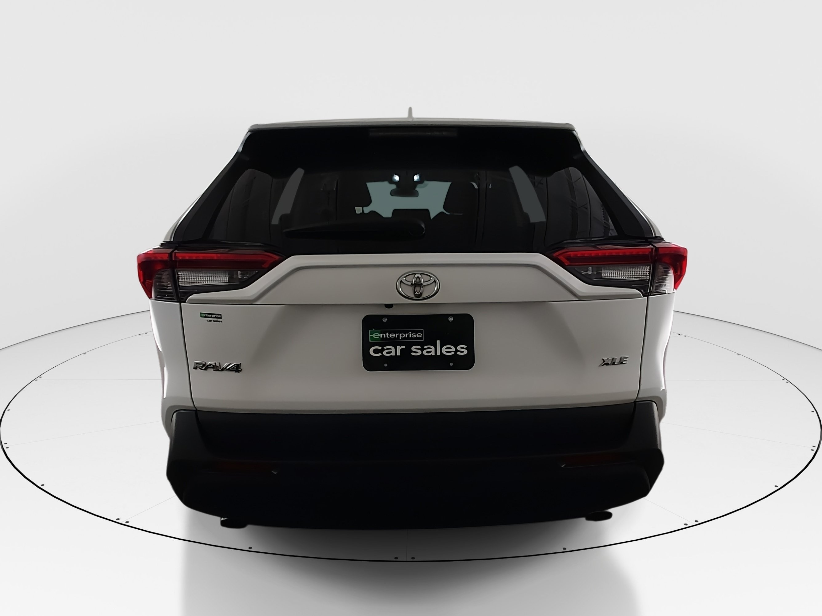 2024 Toyota RAV4 XLE - Photo 6