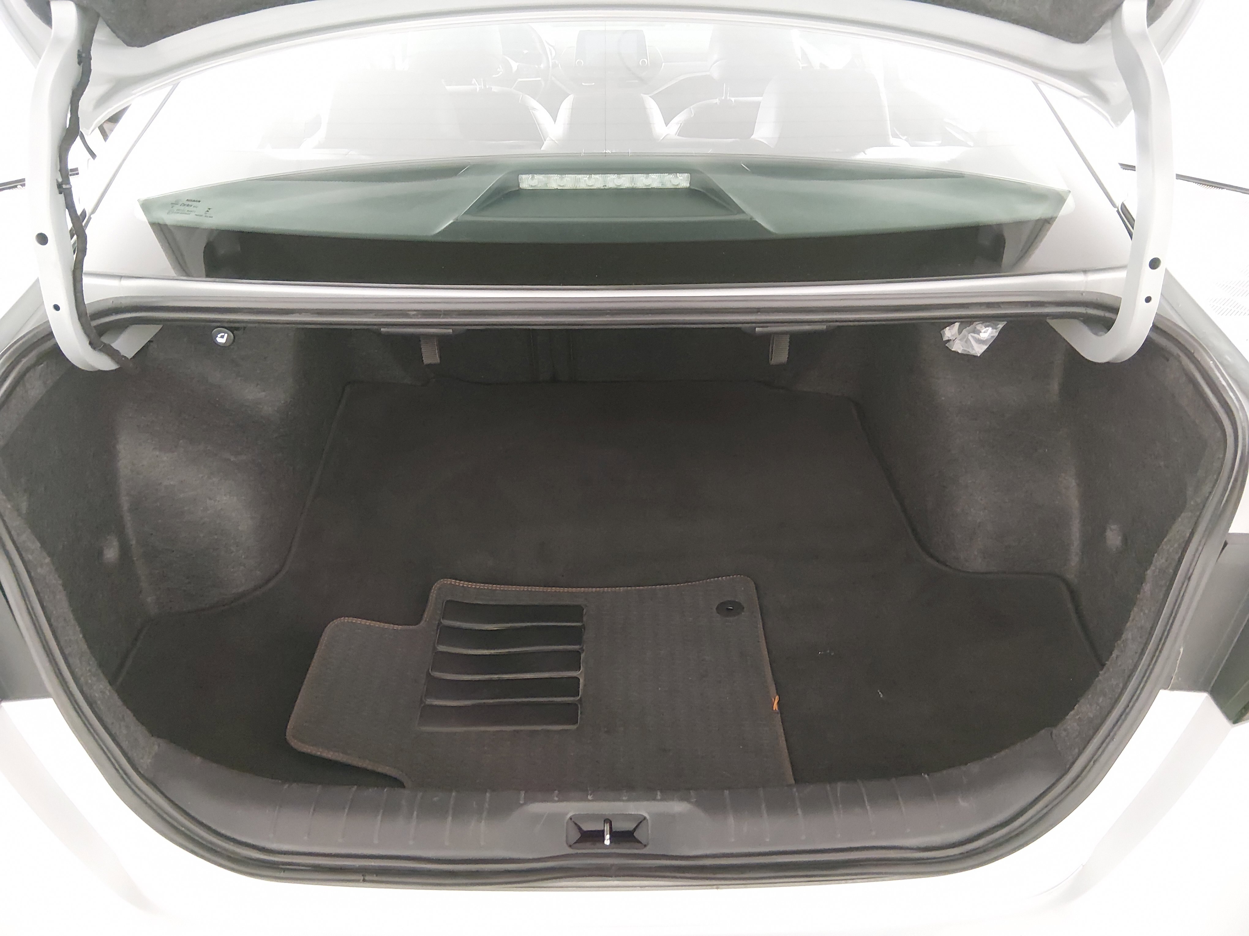 2024 Nissan Altima SR - Photo 11