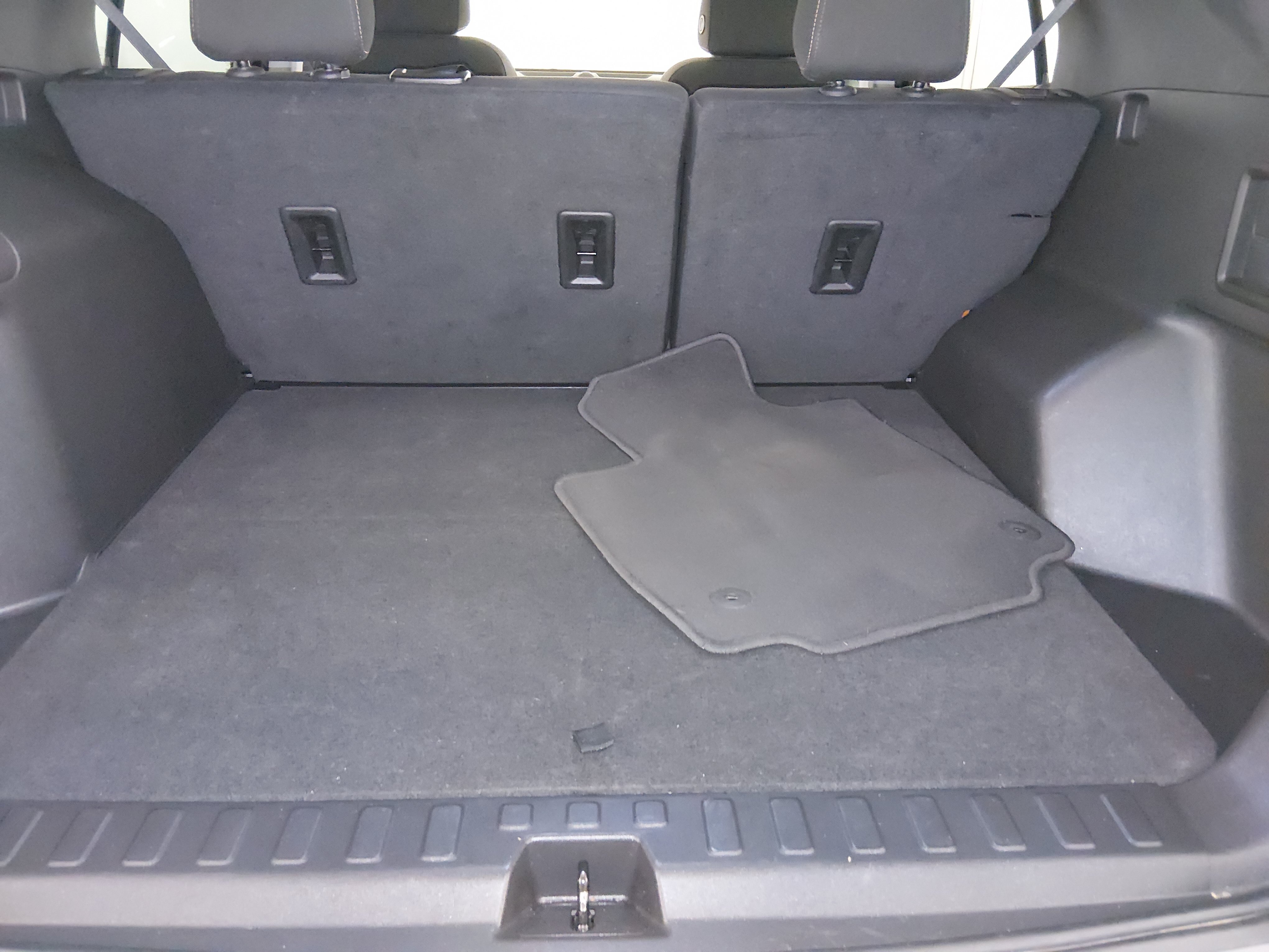 2024 Chevrolet Equinox LT - Photo 11