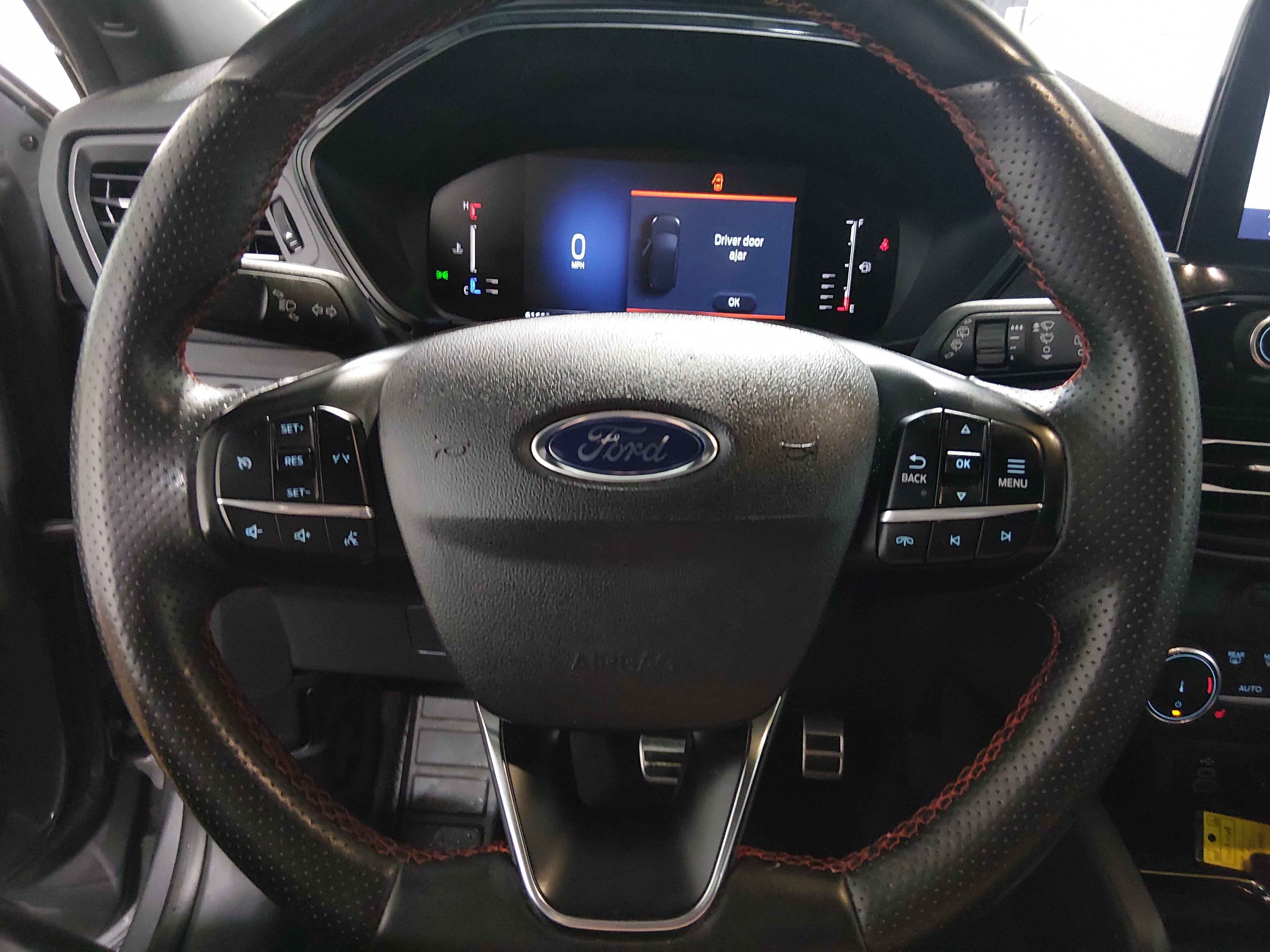 2024 Ford Escape ST-Line - Photo 12