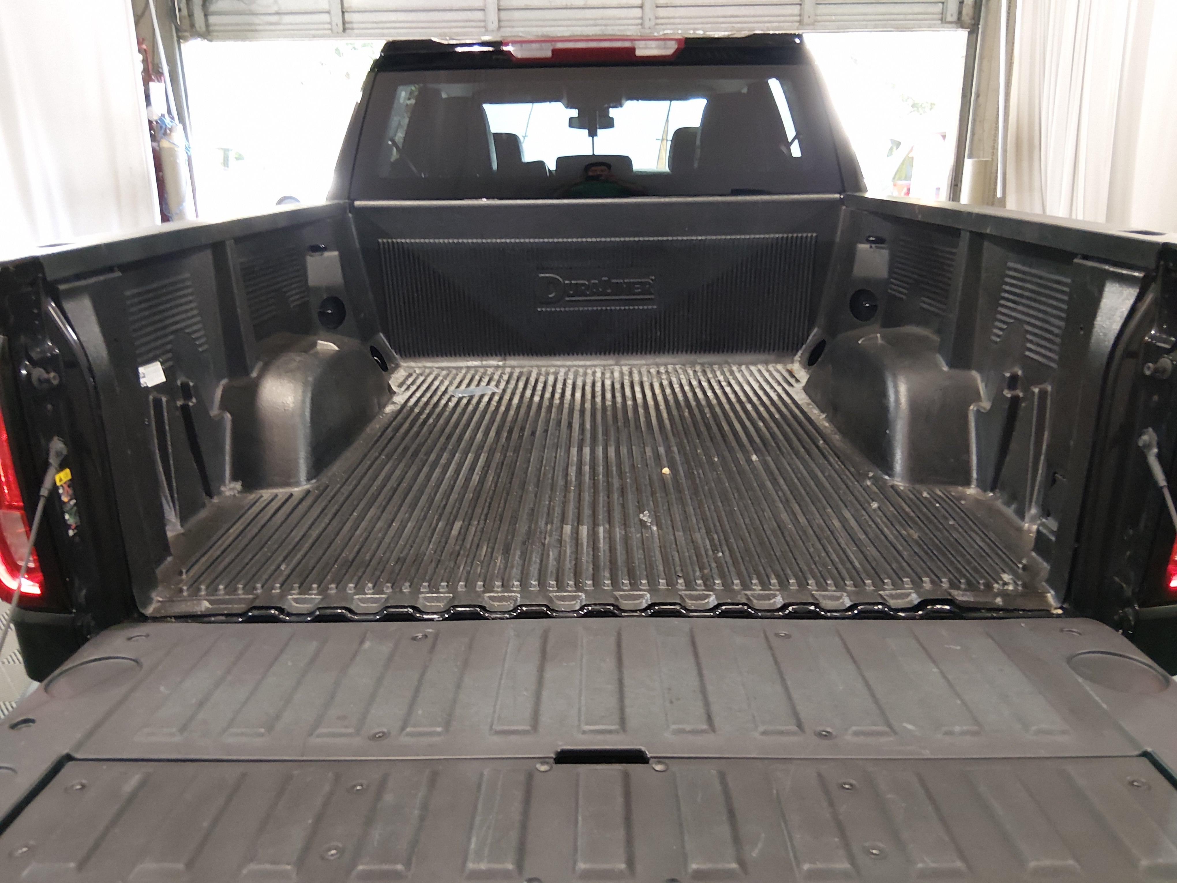 2025 GMC Sierra 1500 SLT - Photo 11