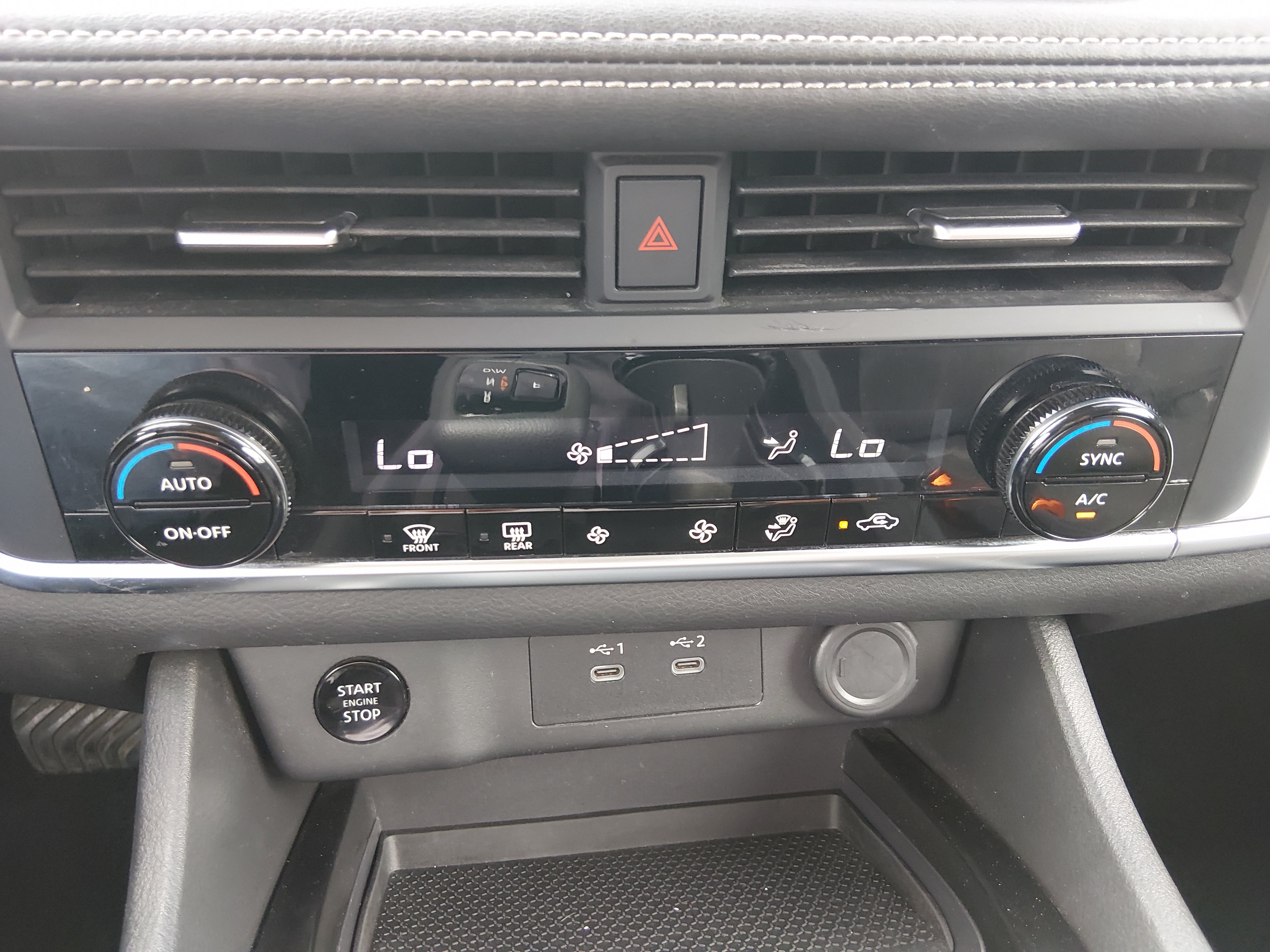 2024 Nissan Rogue SV - Photo 21