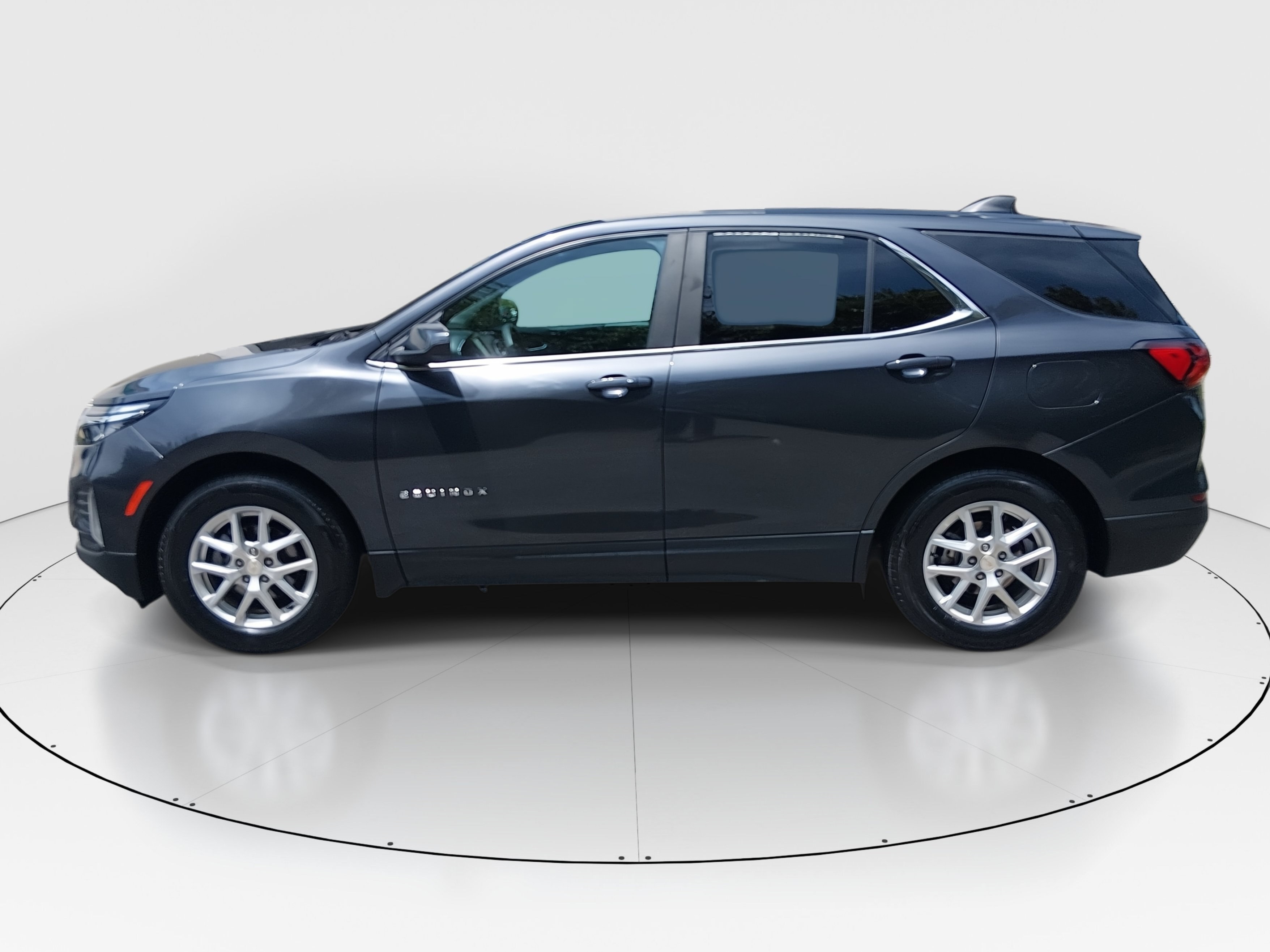 2023 Chevrolet Equinox LT - Photo 4