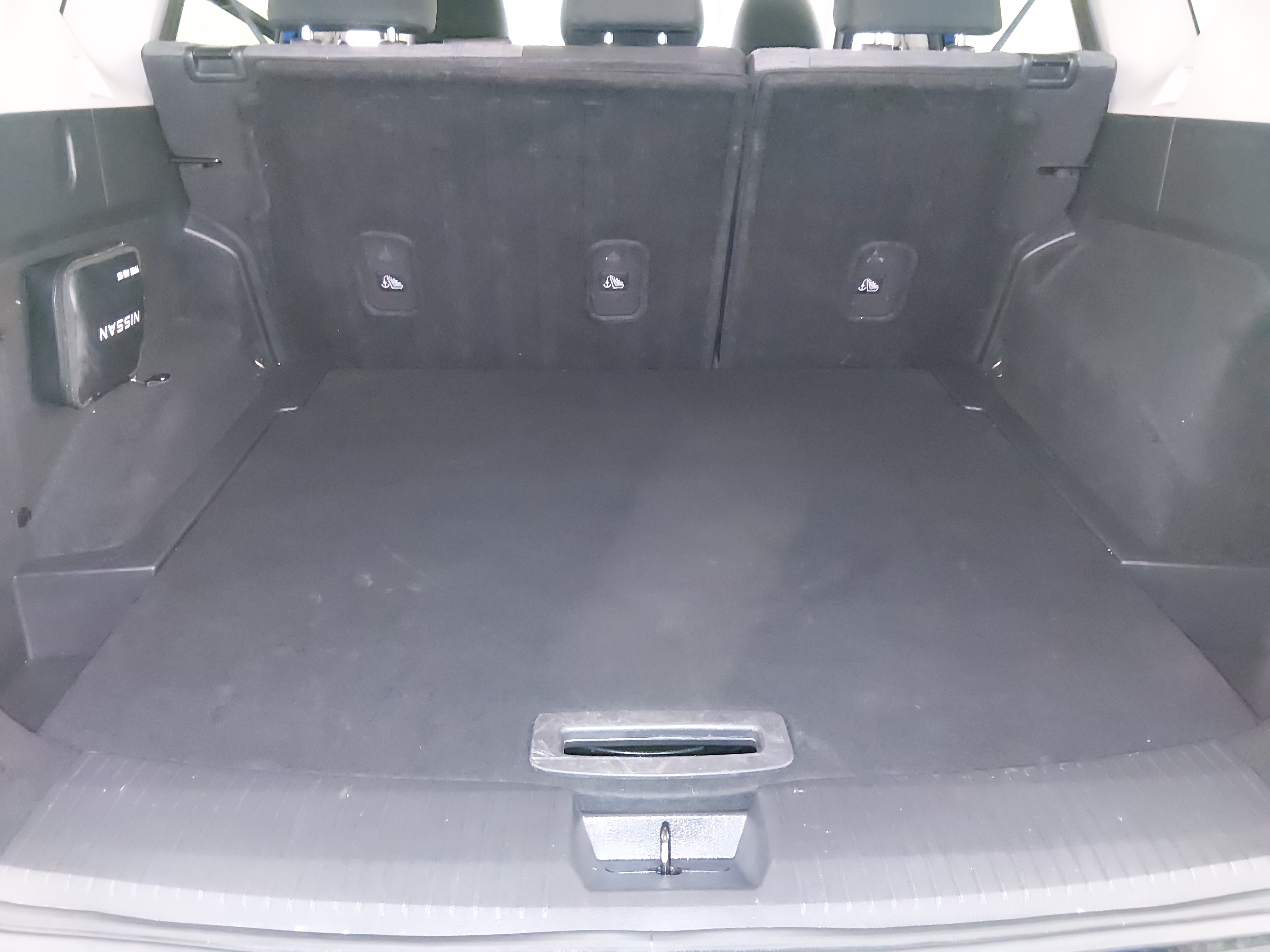 2023 Nissan Rogue SV - Photo 11