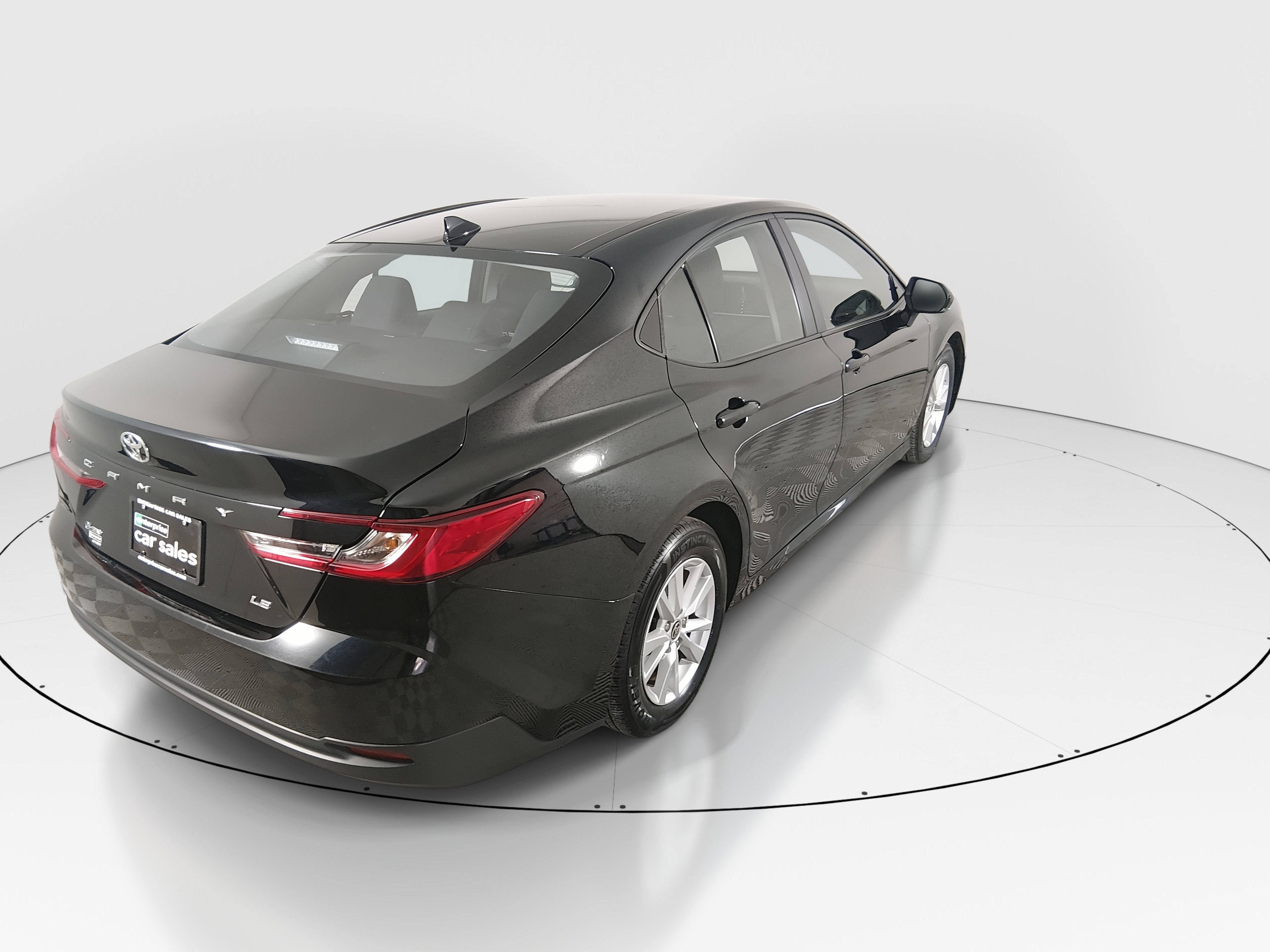 2025 Toyota Camry LE - Photo 7